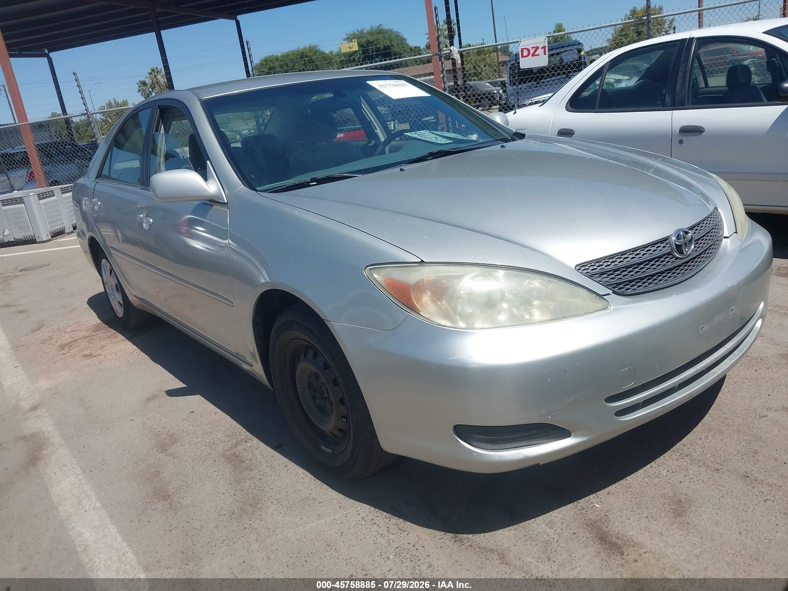 2003 Toyota Camry Le Silver vin: JTDBE32K730235459