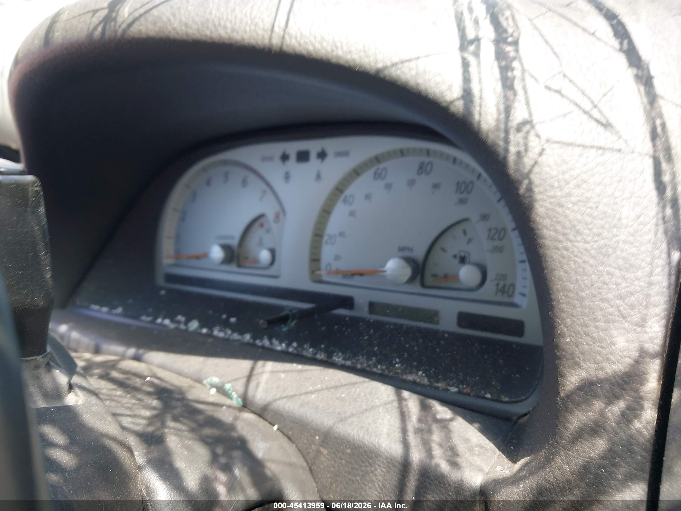2002 Toyota Camry Se Silver vin: JTDBE32K820056331