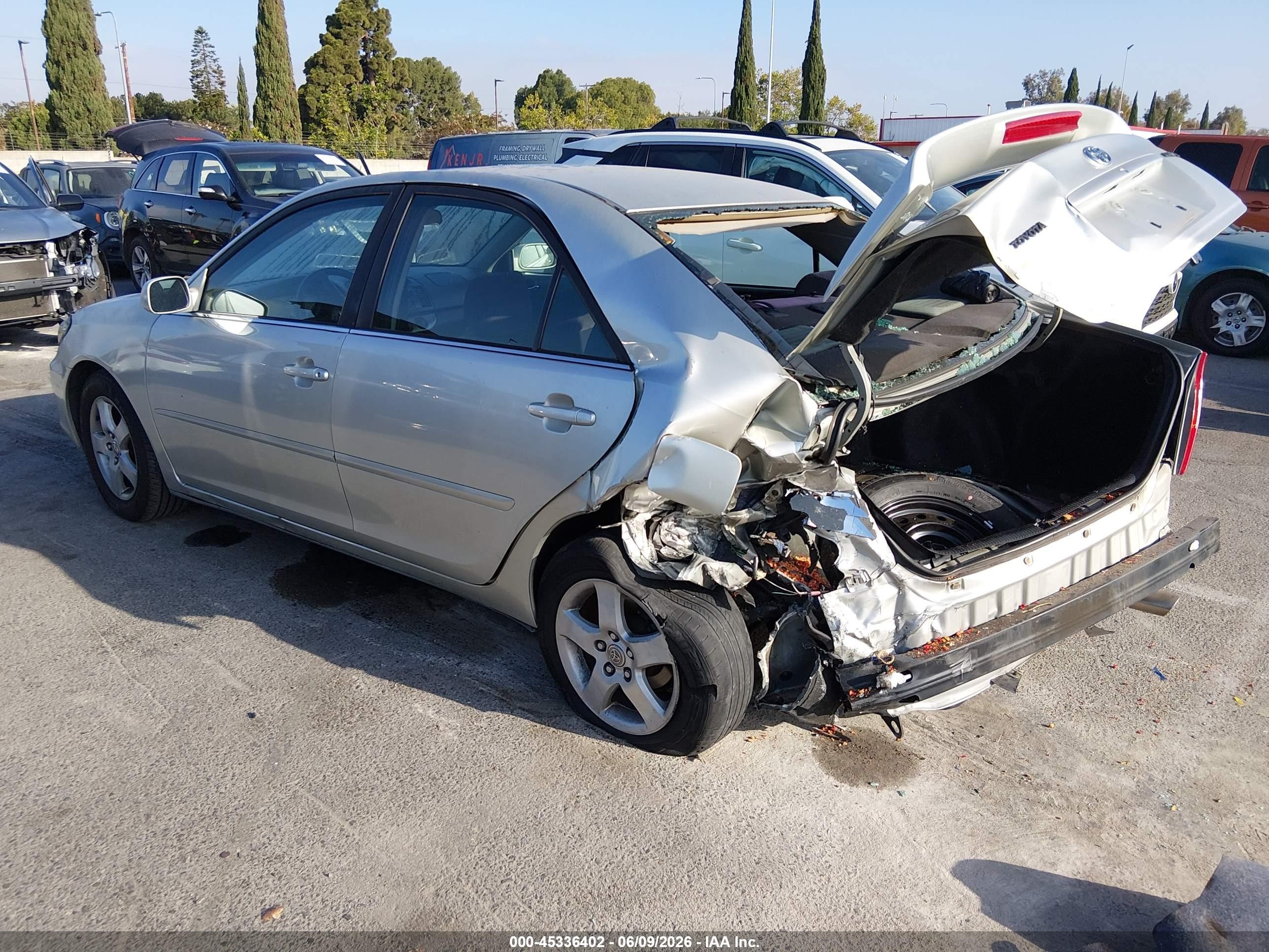2003 Toyota Camry Se Серый vin: JTDBE32K830229041