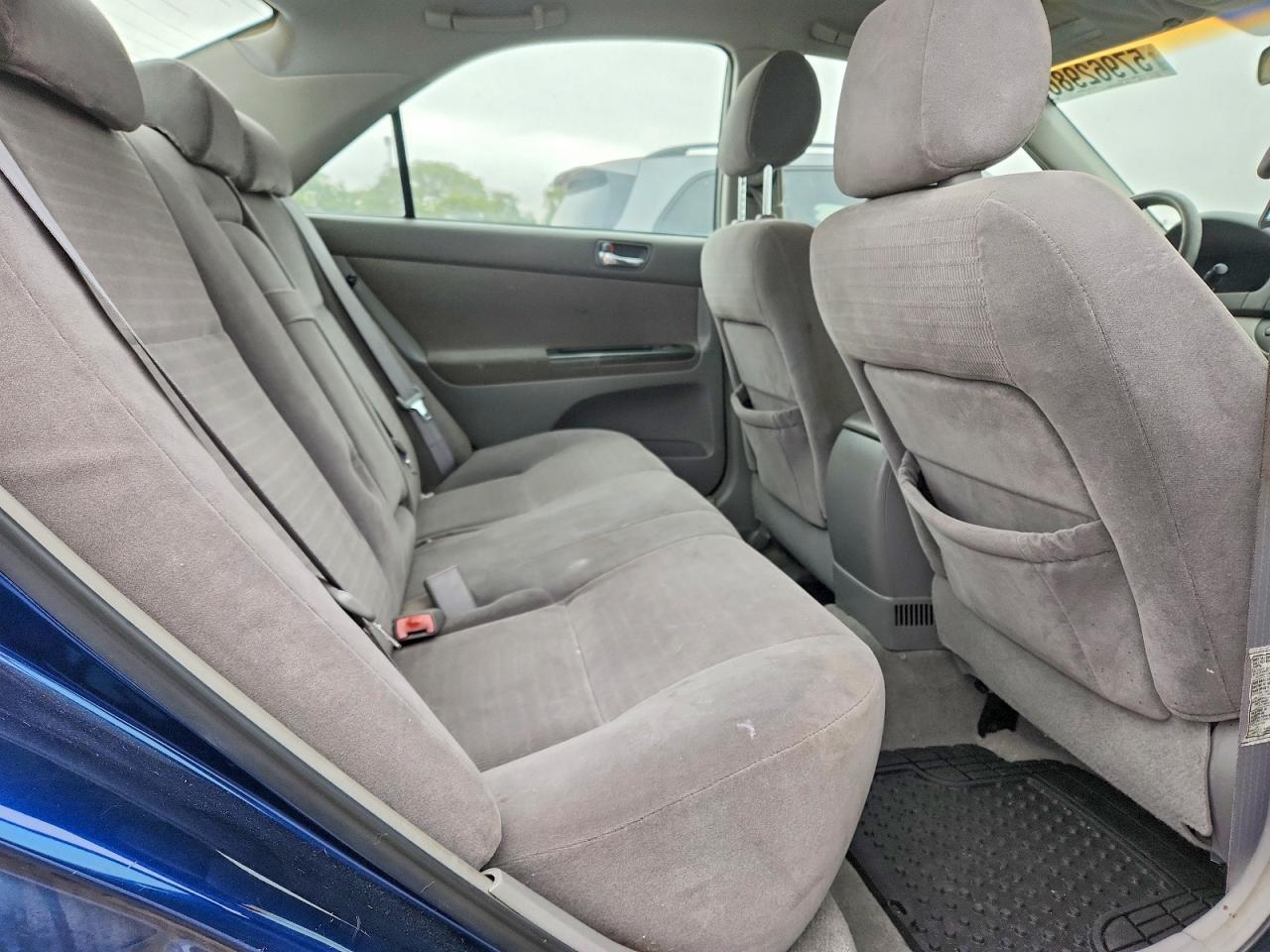 2006 Toyota Camry Le Blue vin: JTDBE32K863060433