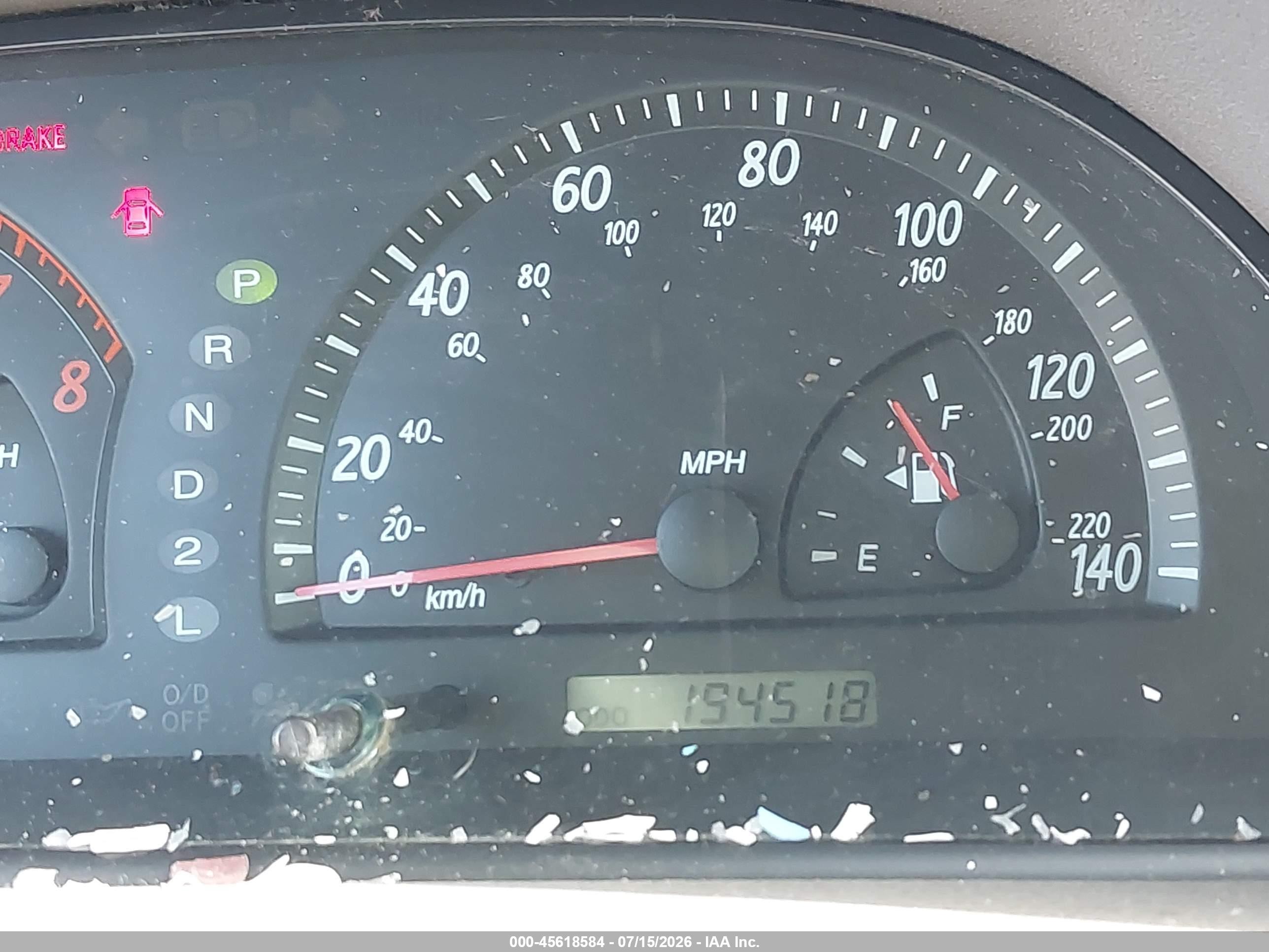 2002 Toyota Camry Le Silver vin: JTDBE32KX20046304