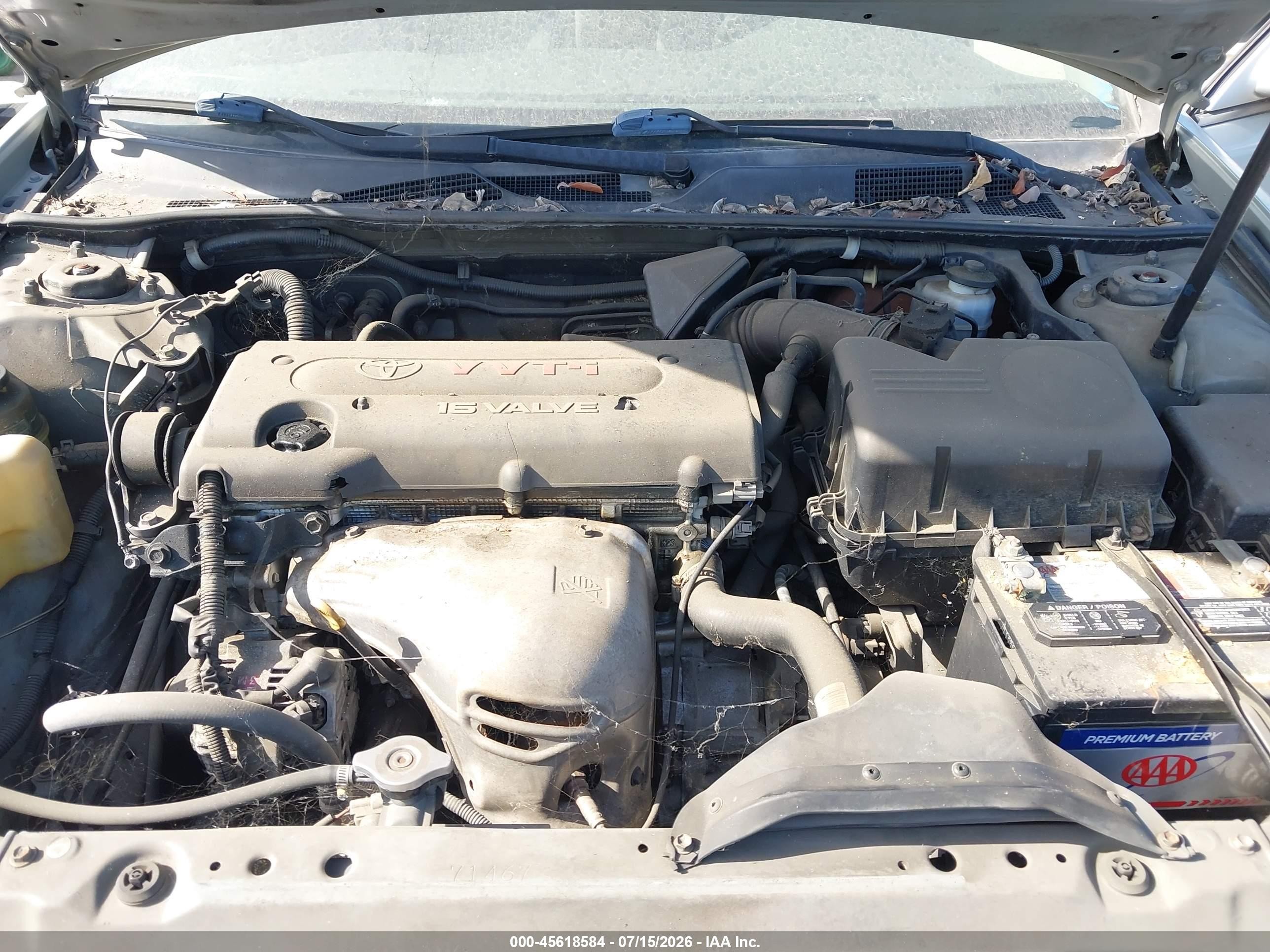 2002 Toyota Camry Le Silver vin: JTDBE32KX20046304