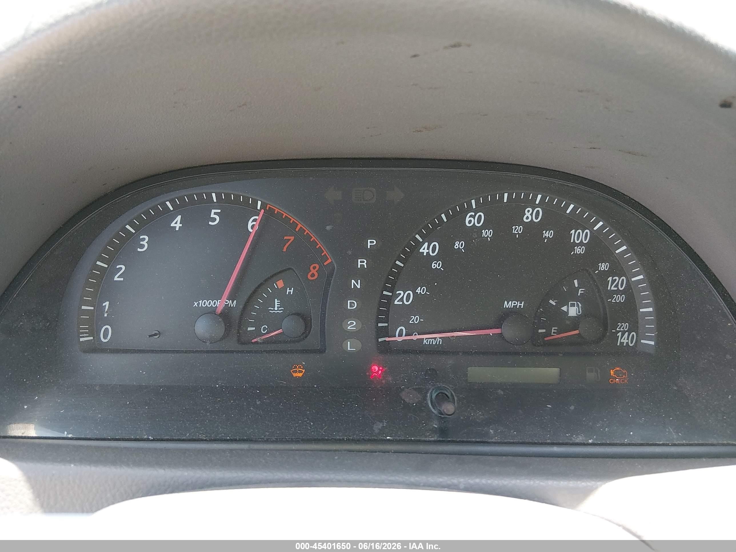 2002 Toyota Camry Le Gray vin: JTDBE32KX20099570