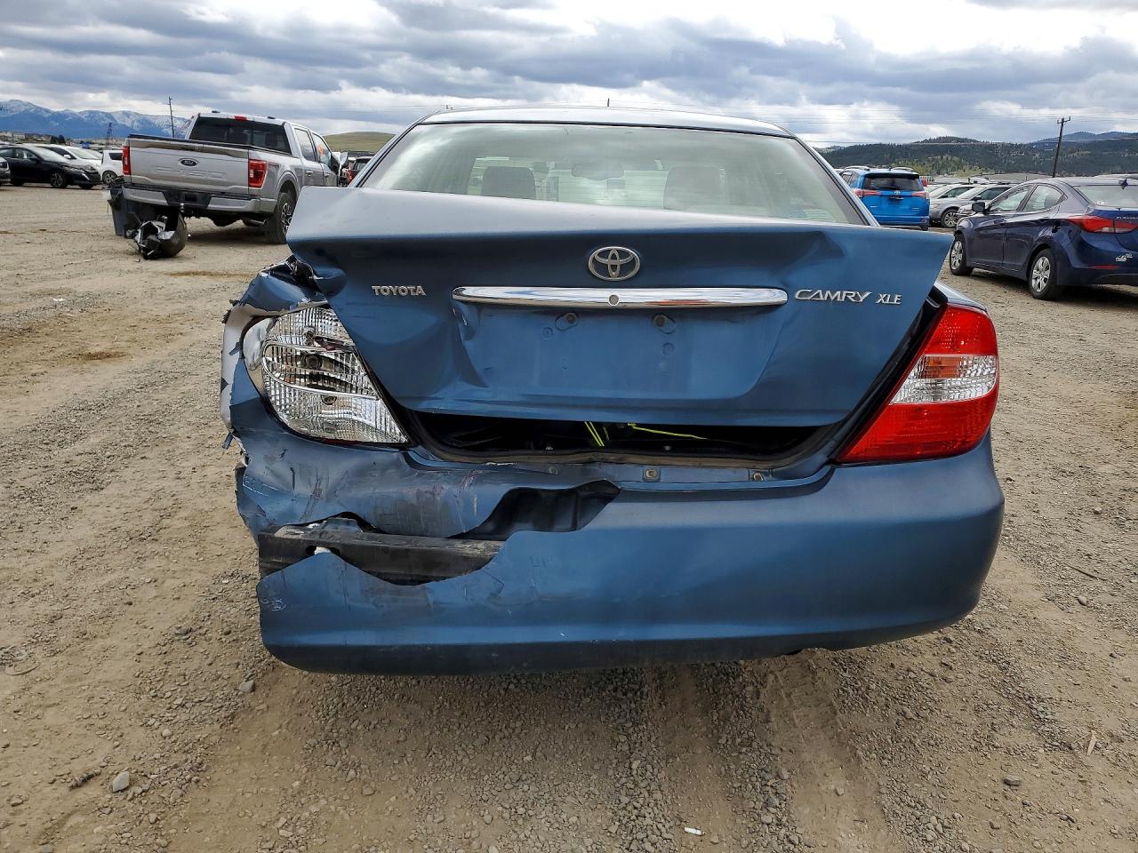 2003 Toyota Camry Xle Blue vin: JTDBE32KX30170834