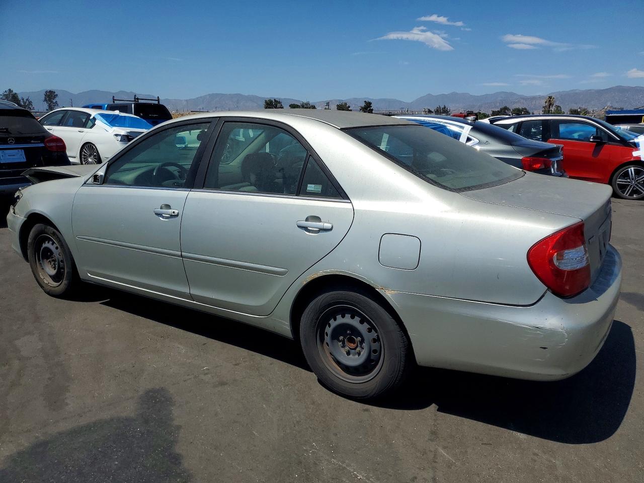 2003 Toyota Camry Le Silver vin: JTDBE32KX30227629