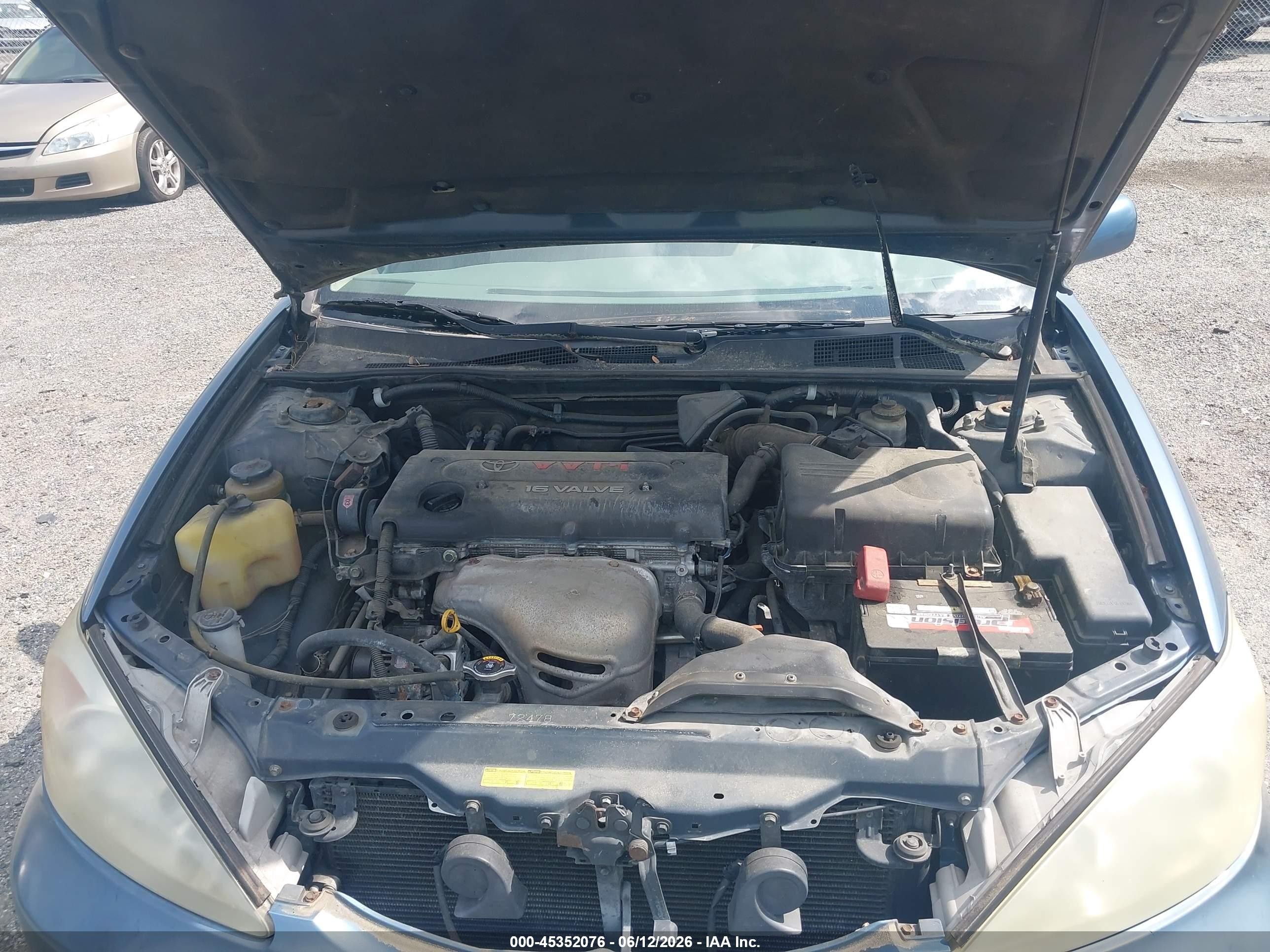 2003 Toyota Camry Le Blue vin: JTDBE32KX30227713