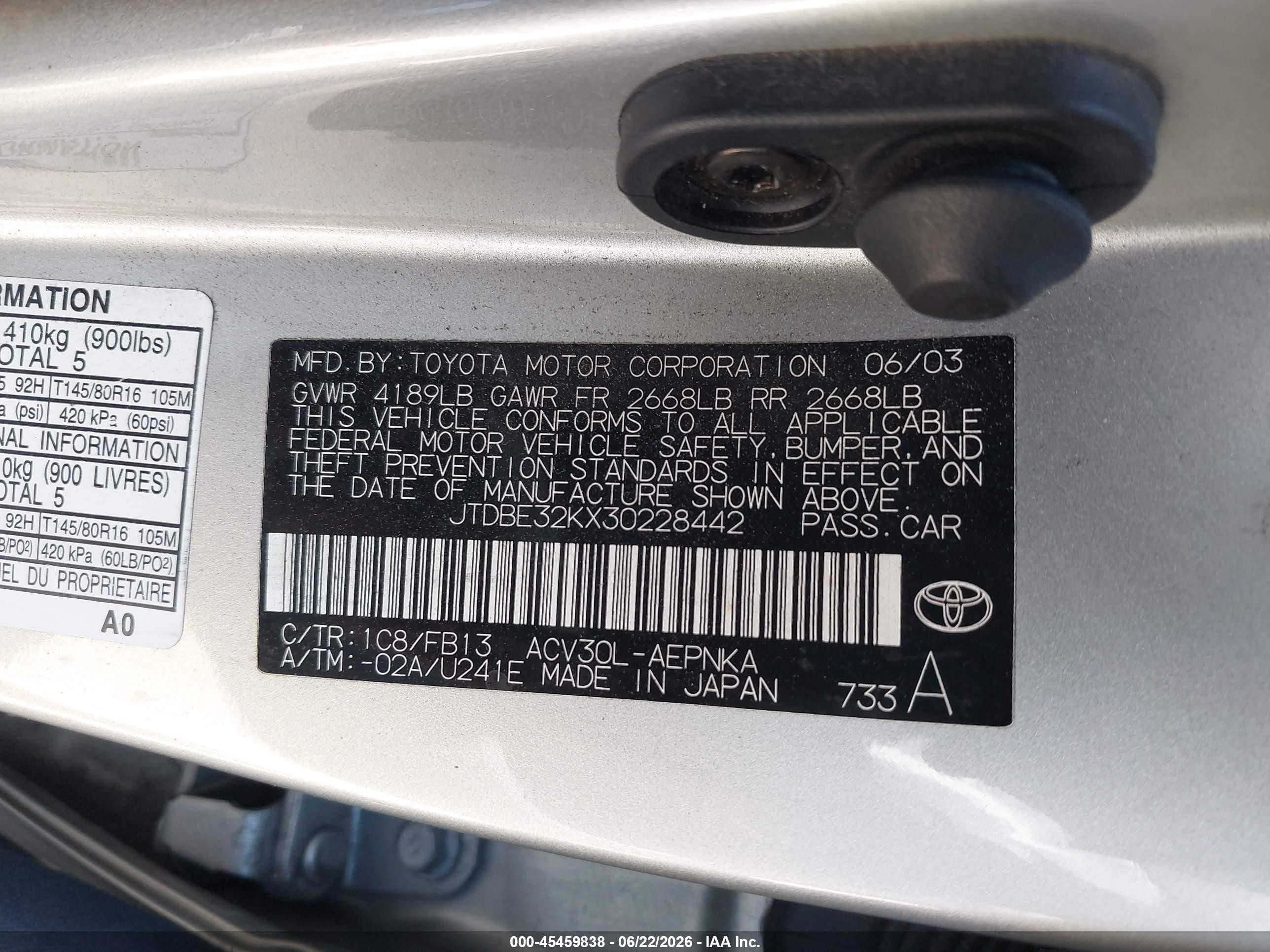 2003 Toyota Camry Le Silver vin: JTDBE32KX30228442