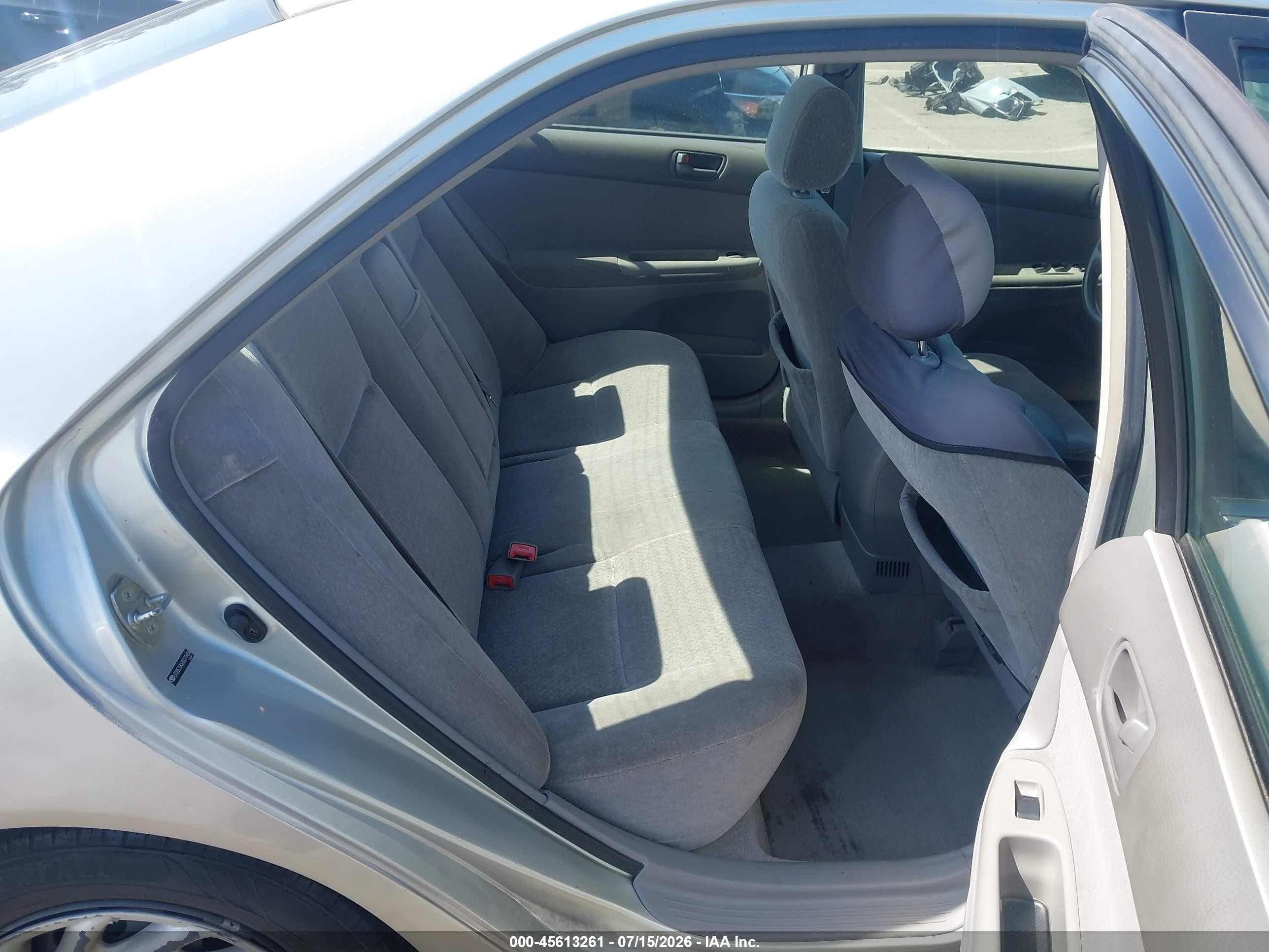 2004 Toyota Camry Le/se/std/xle Silver vin: JTDBE32KX40270434