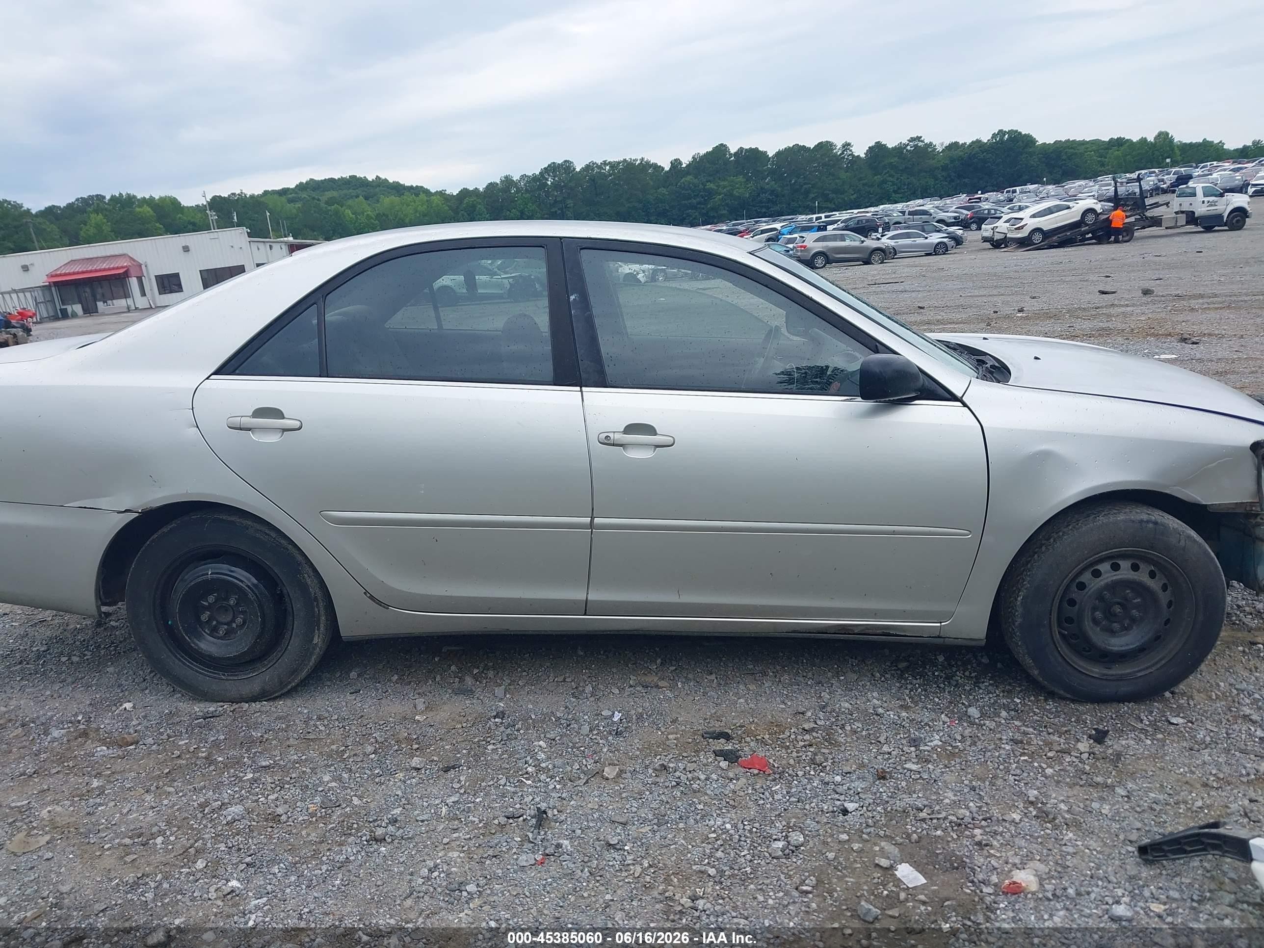 2005 Toyota Camry Std Silver vin: JTDBE32KX50312909
