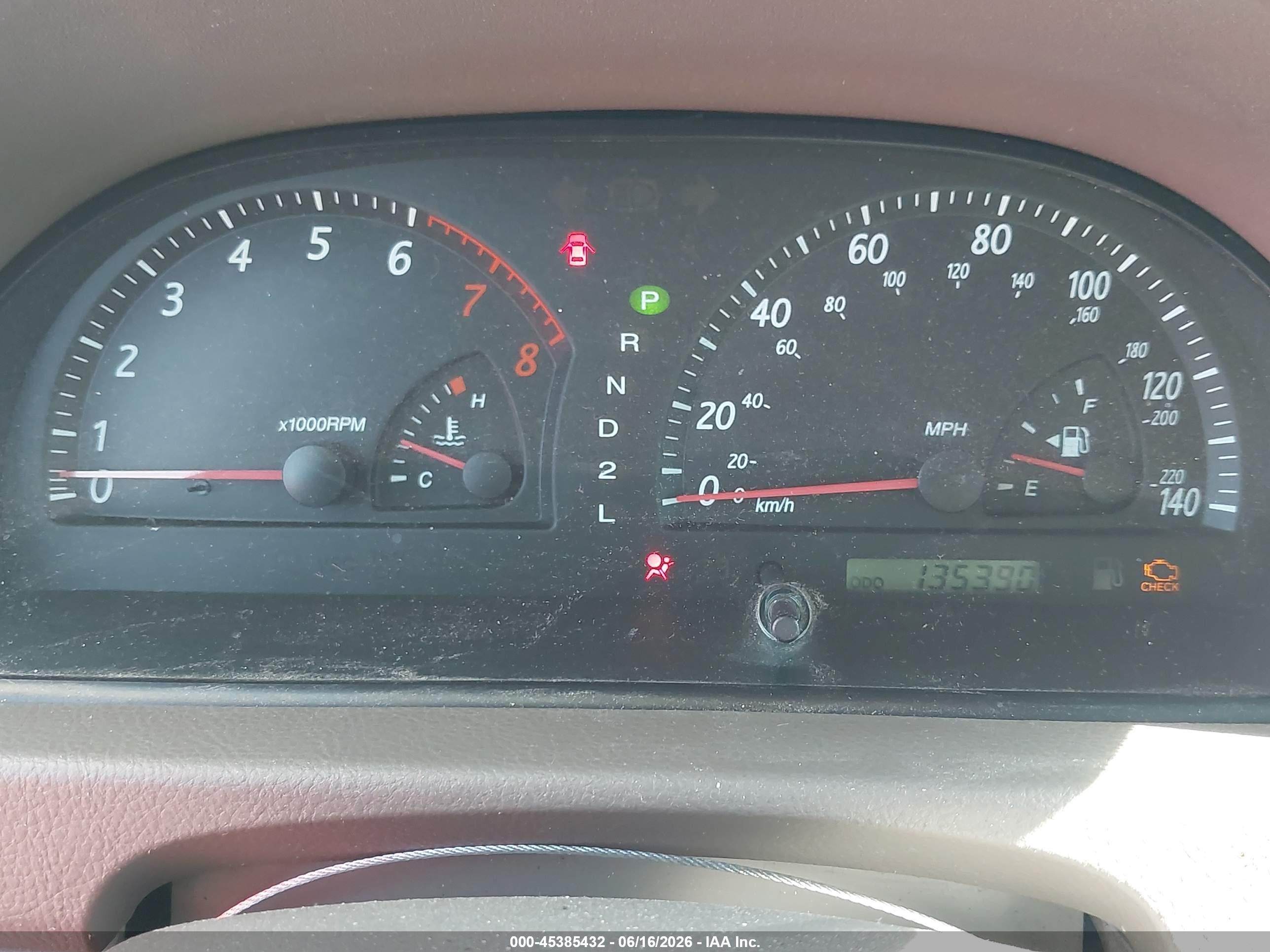 2002 Toyota Camry Xle Красный vin: JTDBF30K020038079