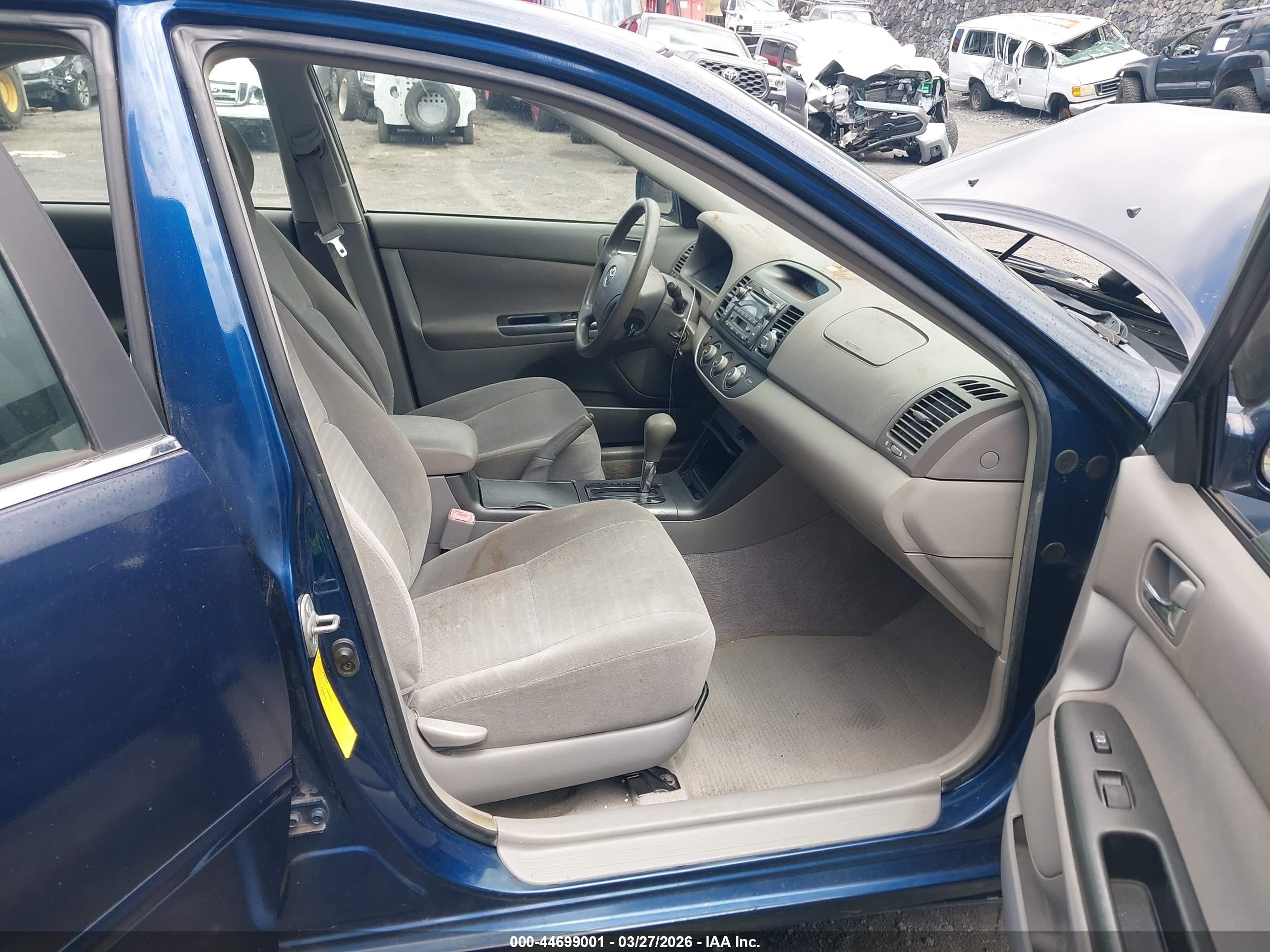 2005 Toyota Camry Le V6/xle V6 Blue vin: JTDBF30K050160770