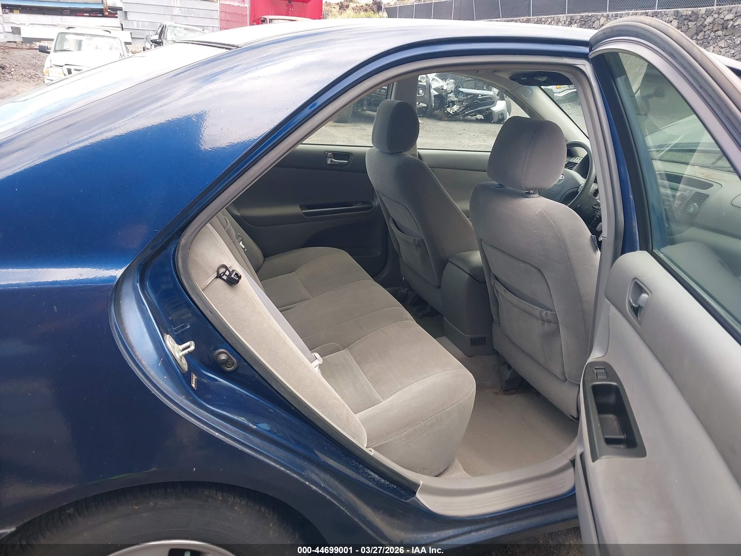 2005 Toyota Camry Le V6/xle V6 Blue vin: JTDBF30K050160770
