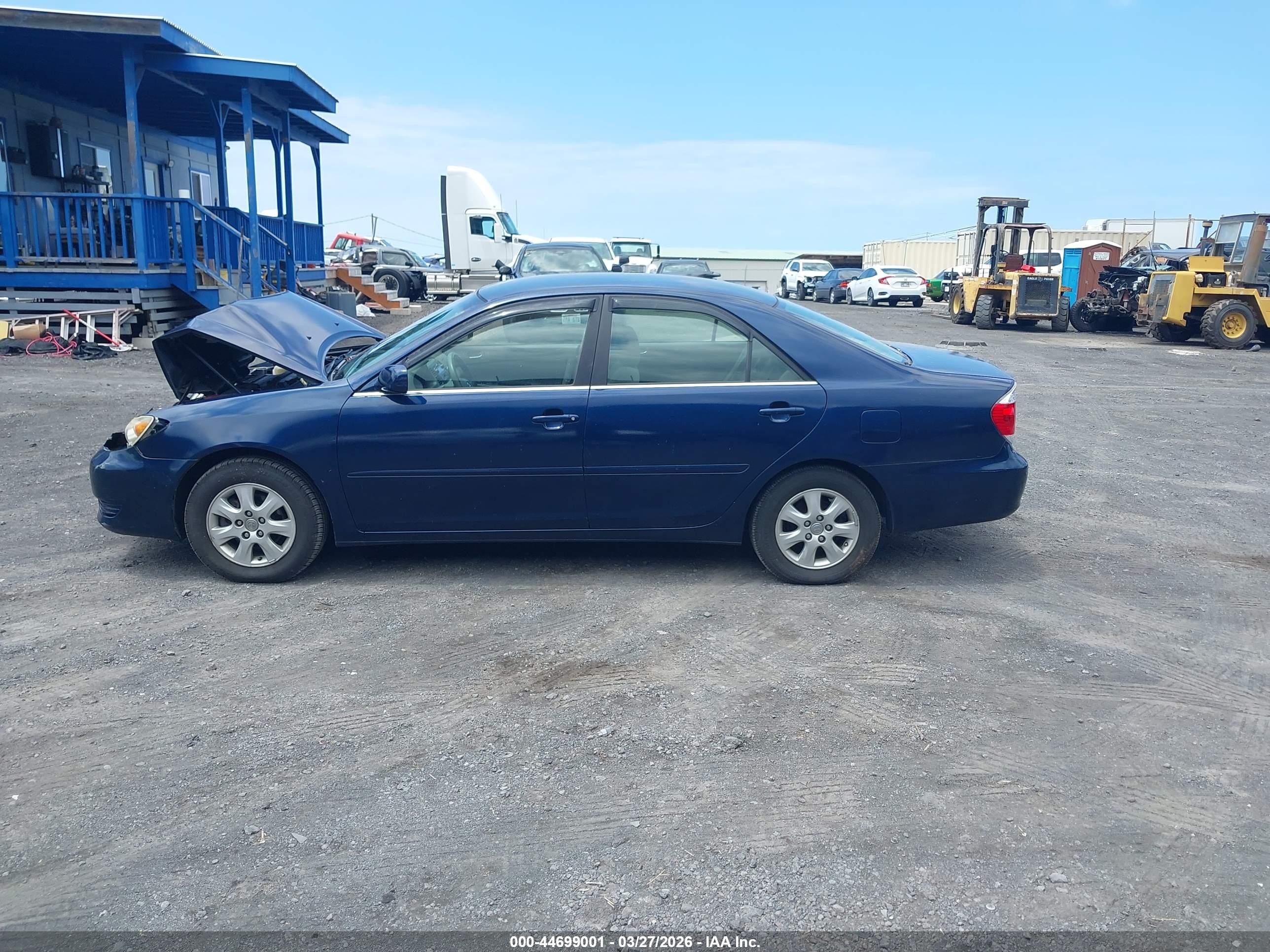 2005 Toyota Camry Le V6/xle V6 Blue vin: JTDBF30K050160770