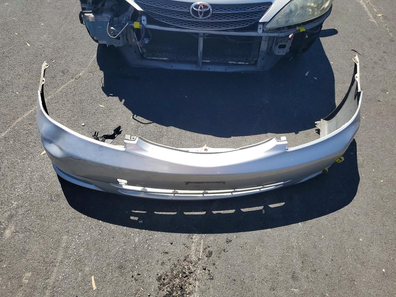 2002 Toyota Camry Xle V6 Серебряный vin: JTDBF30K120037362