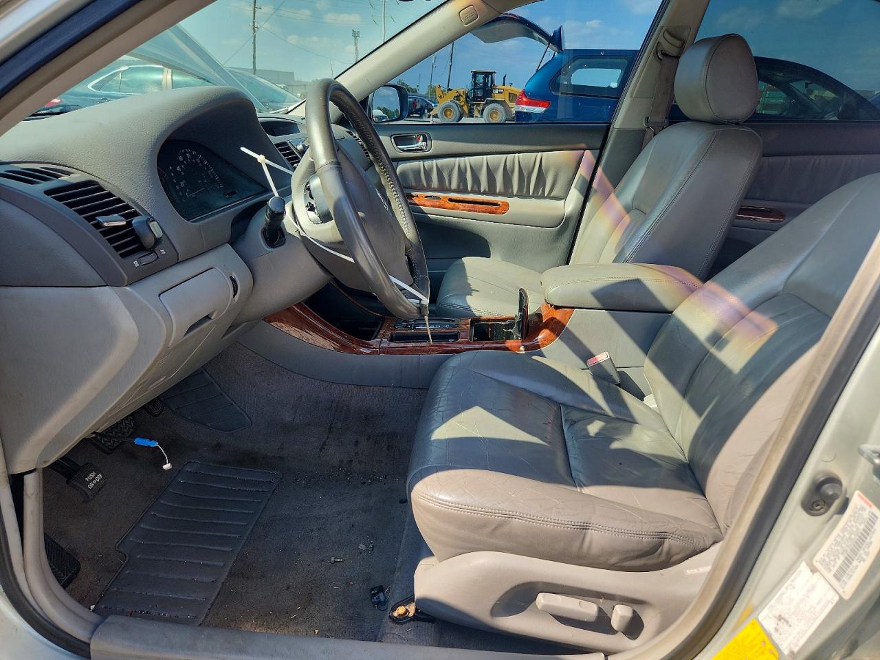 2002 Toyota Camry Xle V6 Серебряный vin: JTDBF30K220079815