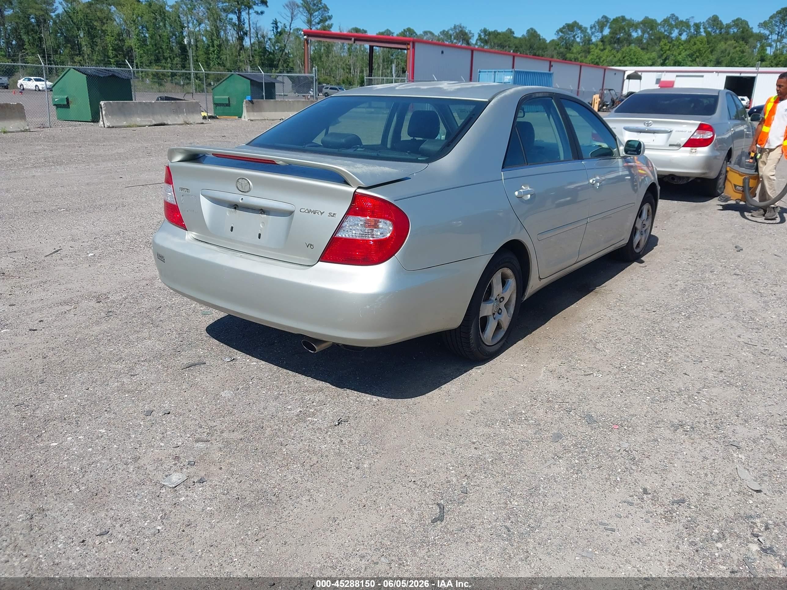 2002 Toyota Camry Se V6 Silver vin: JTDBF30K220082682