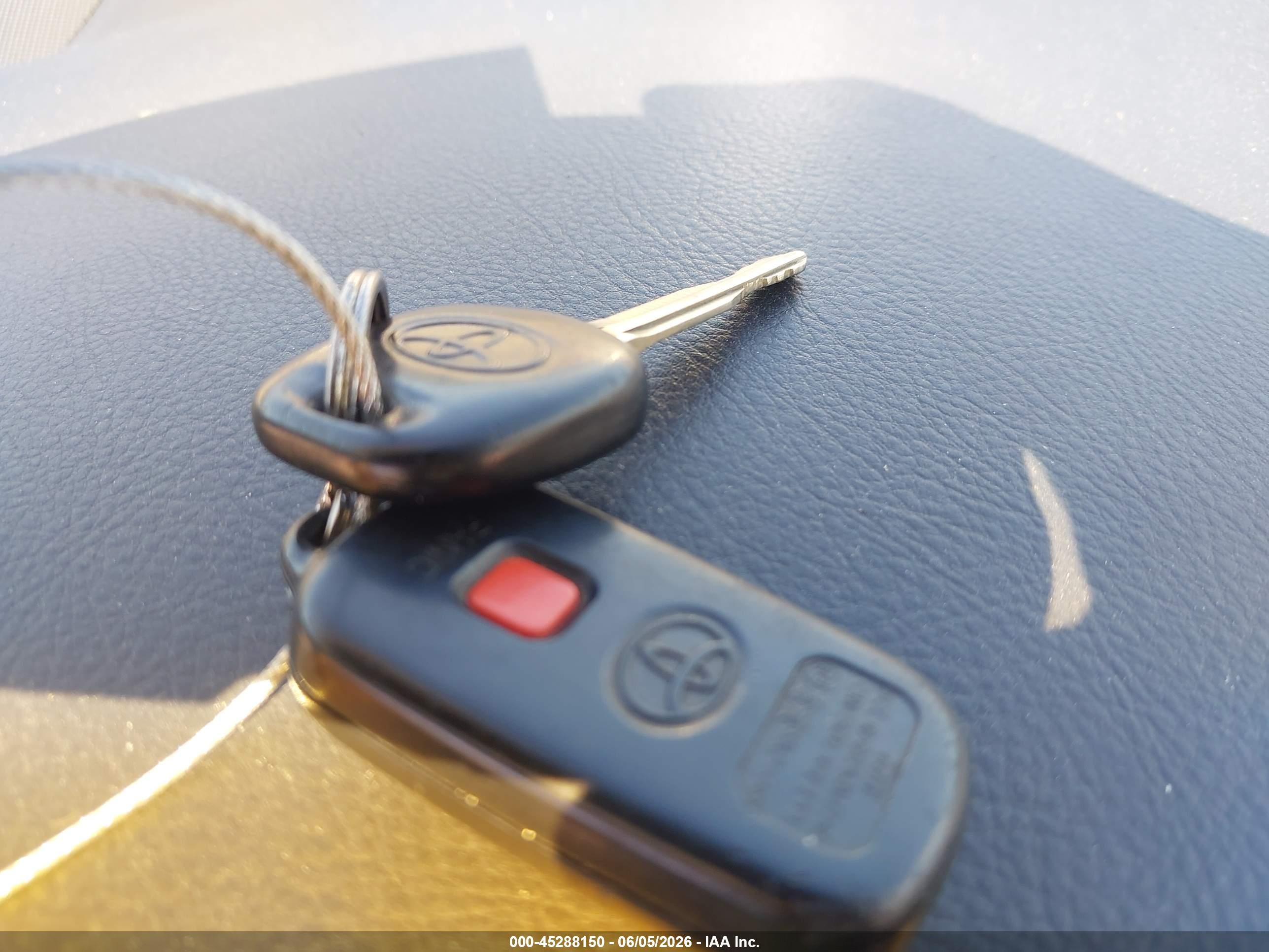 2002 Toyota Camry Se V6 Silver vin: JTDBF30K220082682