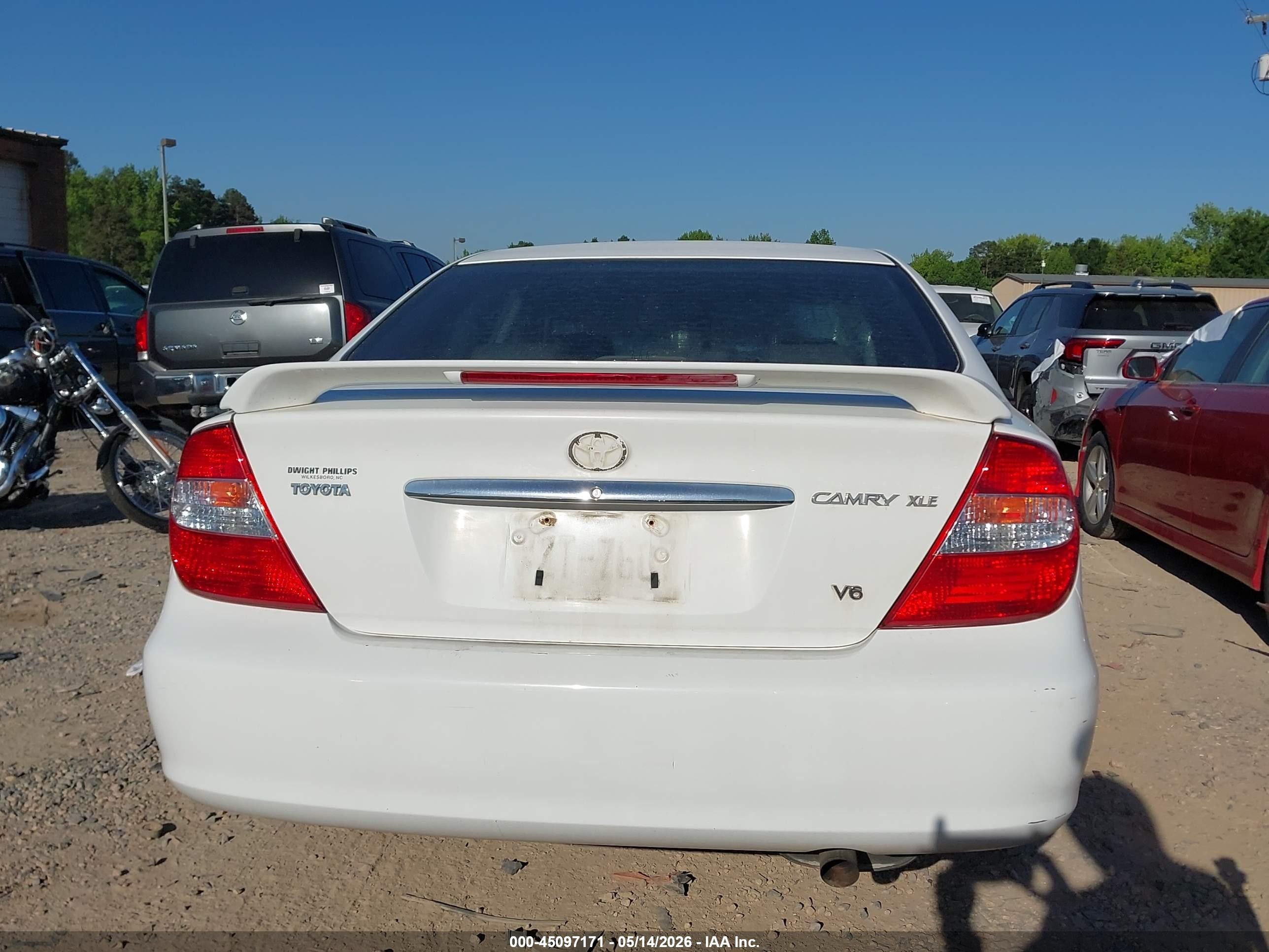 2003 Toyota Camry Le/xle Белый vin: JTDBF30K230146088