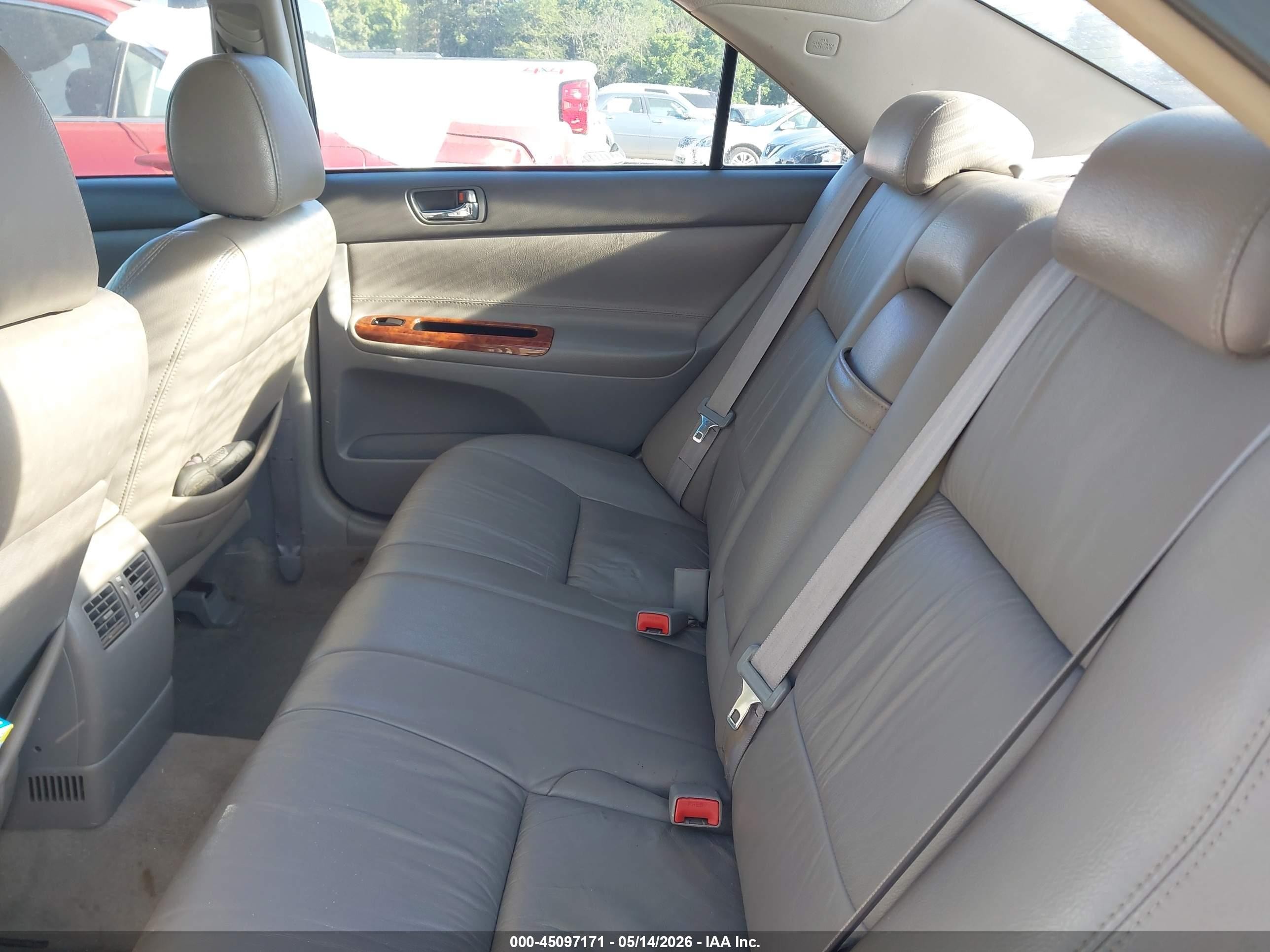 2003 Toyota Camry Le/xle Белый vin: JTDBF30K230146088