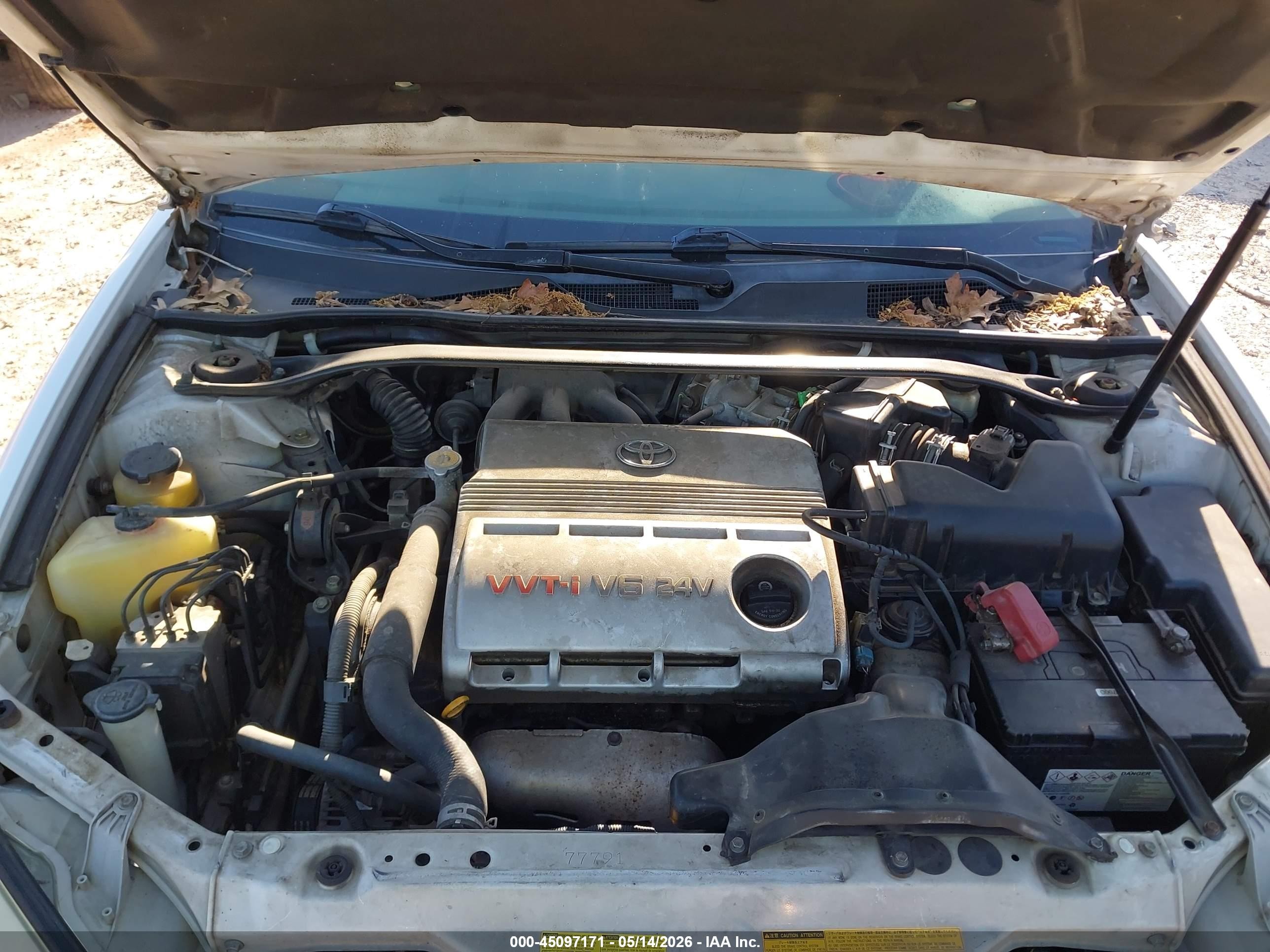2003 Toyota Camry Le/xle Белый vin: JTDBF30K230146088