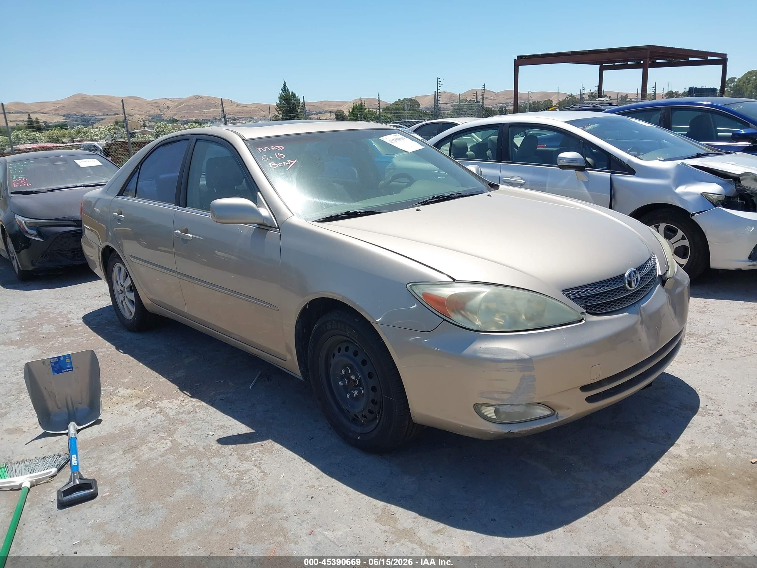 2003 Toyota Camry Xle V6 Beige vin: JTDBF30K230150674