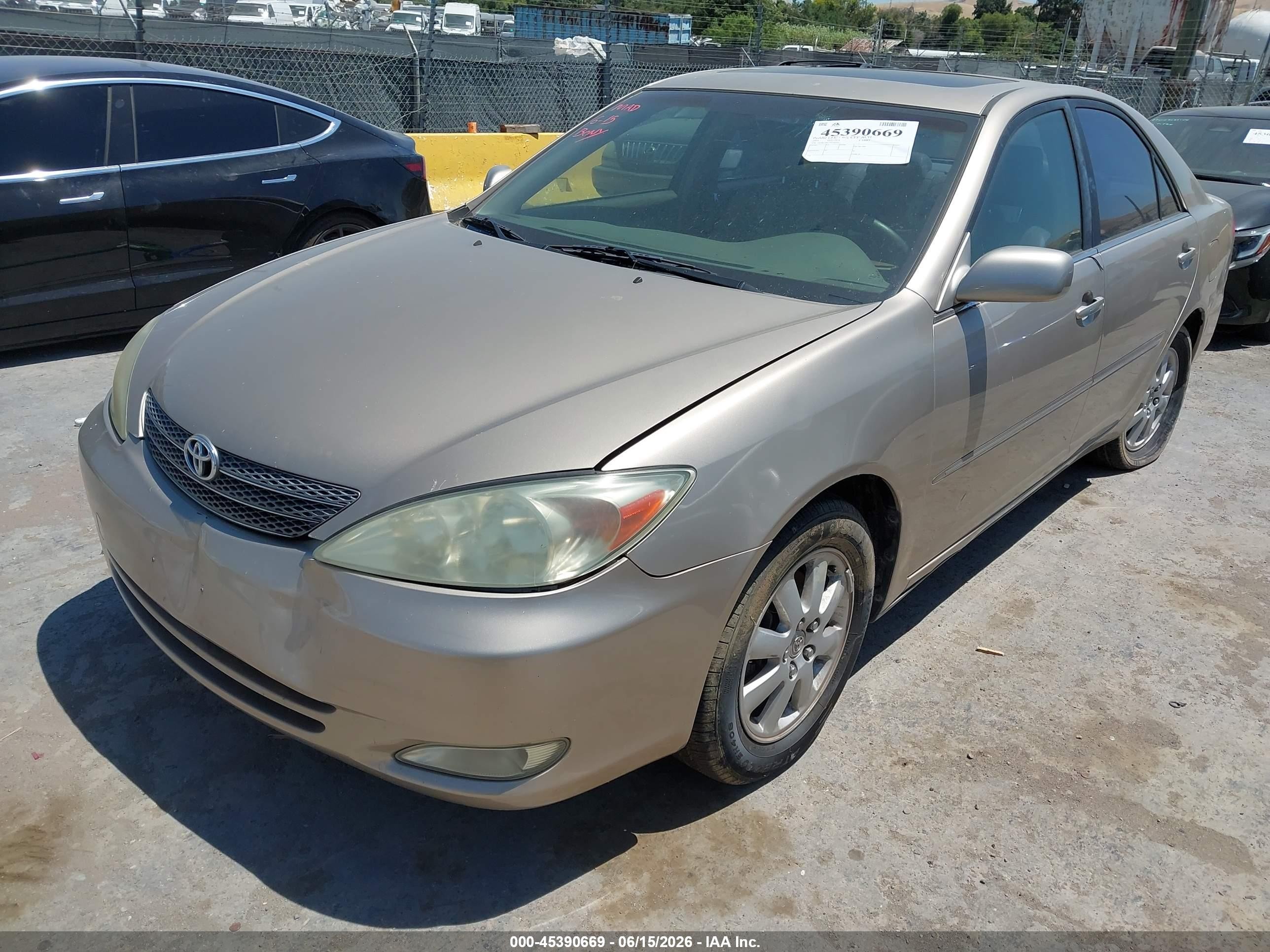 2003 Toyota Camry Xle V6 Beige vin: JTDBF30K230150674
