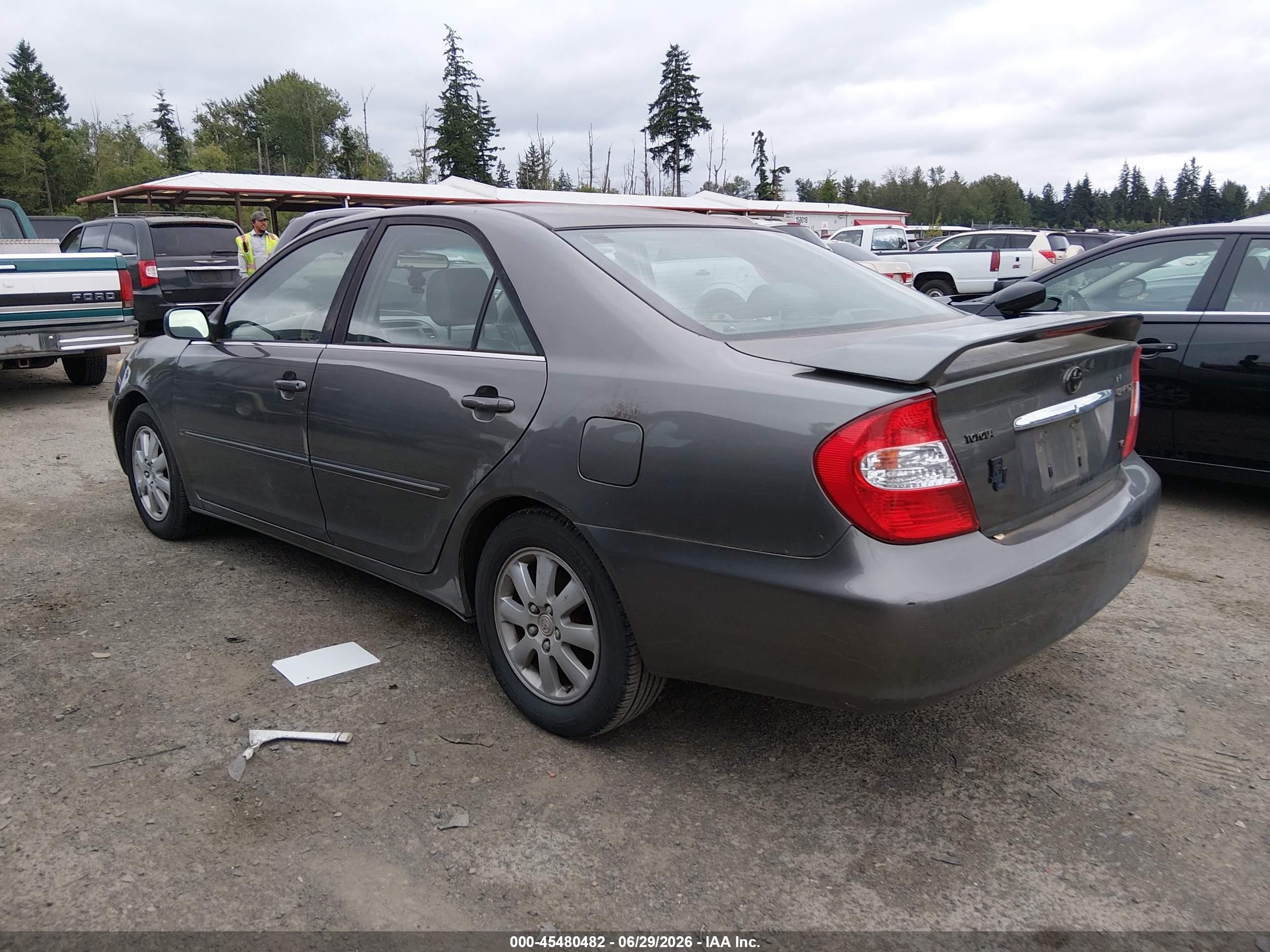 2004 Toyota Camry Le/xle Gray vin: JTDBF30K240152555
