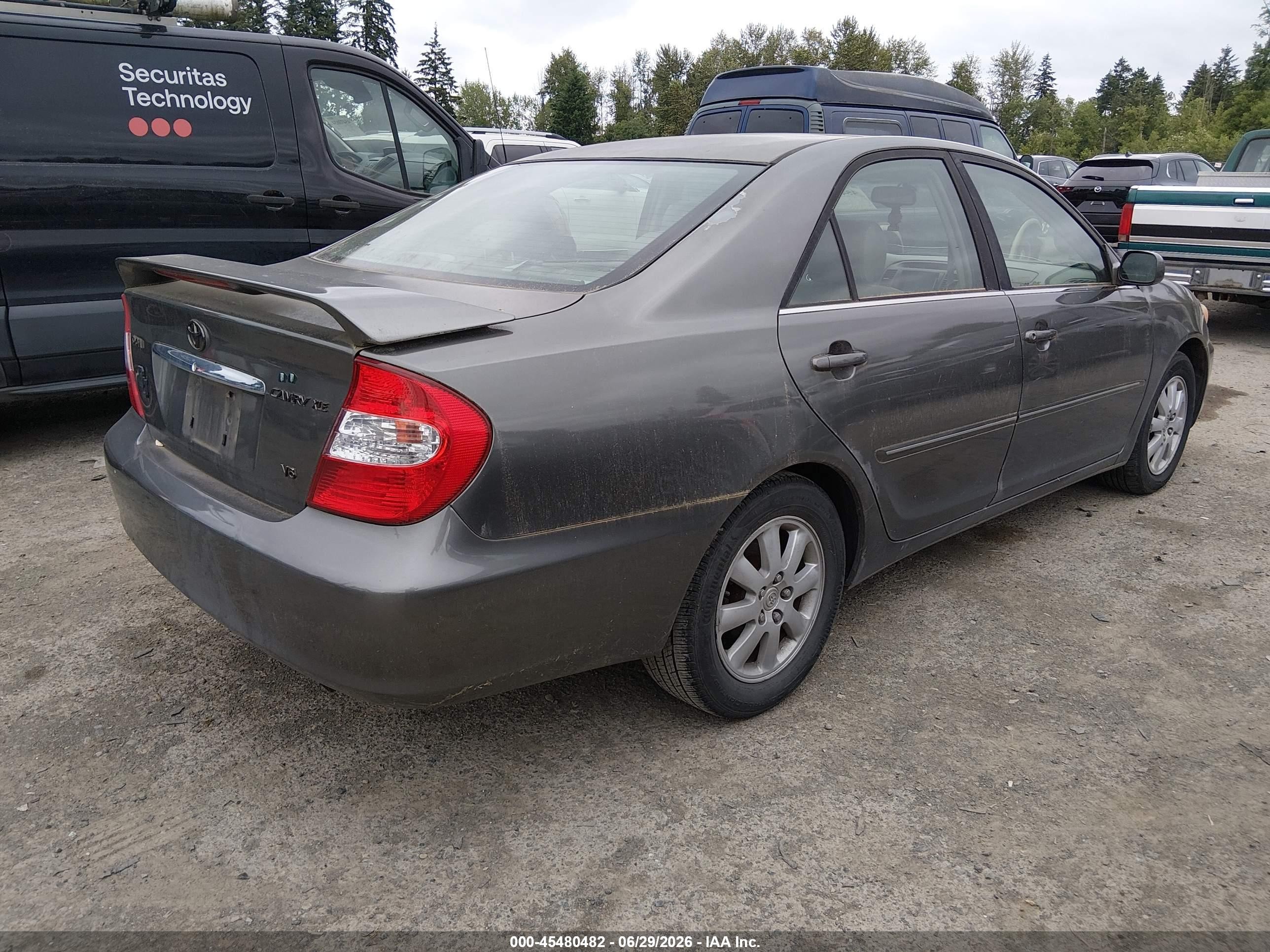 2004 Toyota Camry Le/xle Gray vin: JTDBF30K240152555