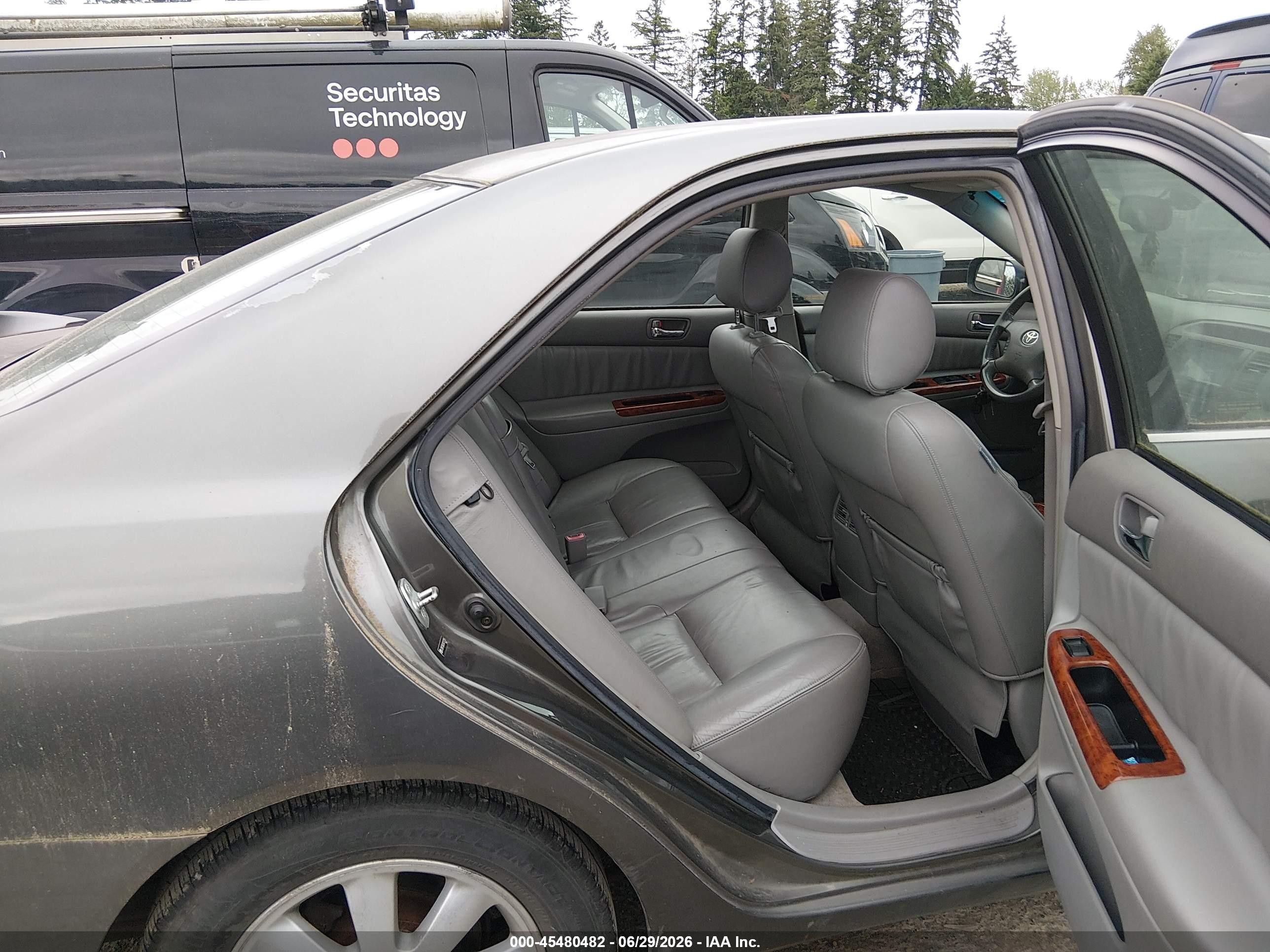 2004 Toyota Camry Le/xle Gray vin: JTDBF30K240152555