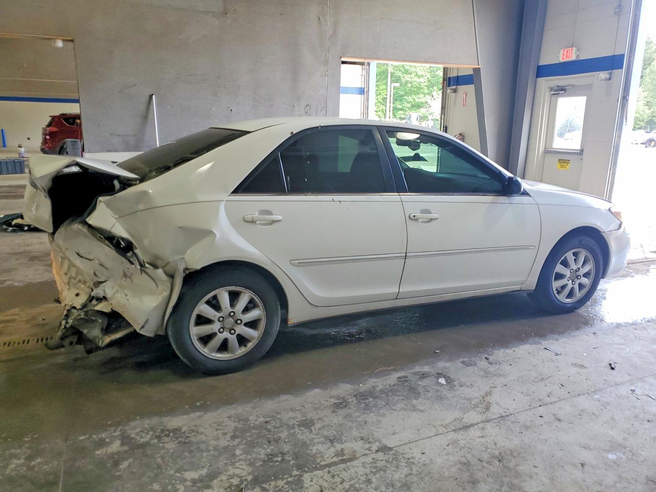 2003 Toyota Camry Xle V6 White vin: JTDBF30K430112363