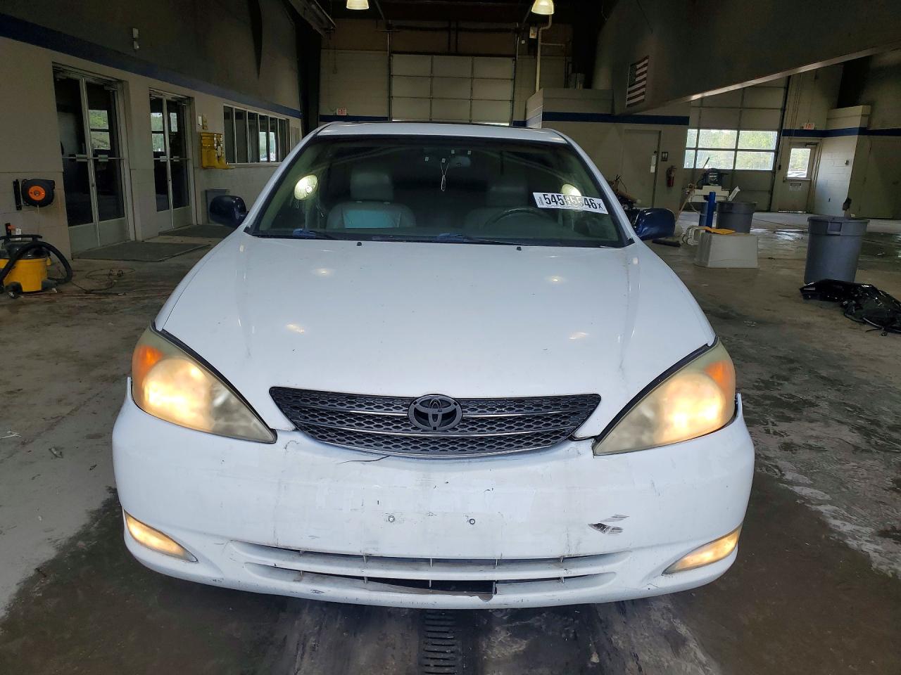 2003 Toyota Camry Xle V6 White vin: JTDBF30K430112363