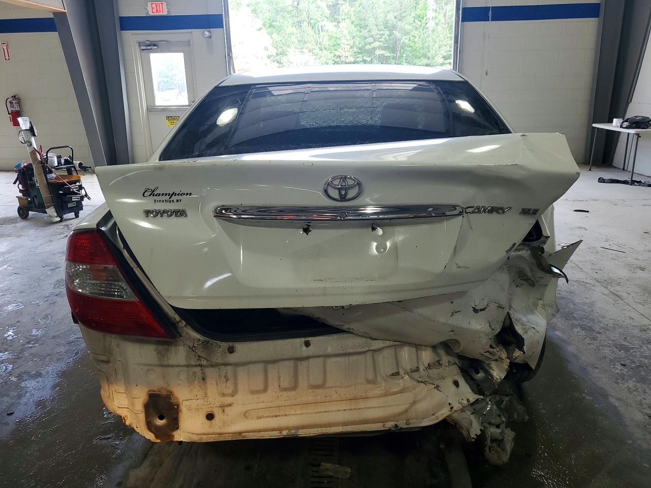 2003 Toyota Camry Xle V6 White vin: JTDBF30K430112363