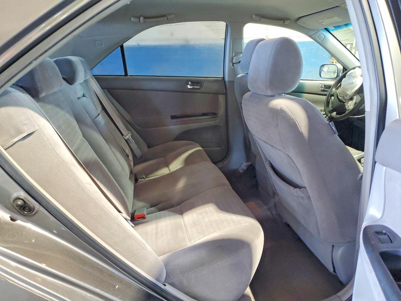 2005 Toyota Camry Le V6 Серый vin: JTDBF30K450162778
