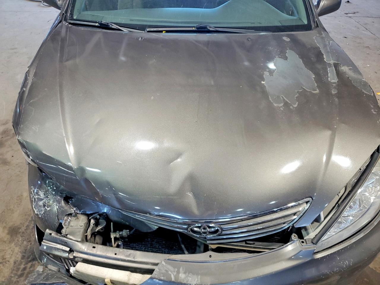 2005 Toyota Camry Le V6 Серый vin: JTDBF30K450162778