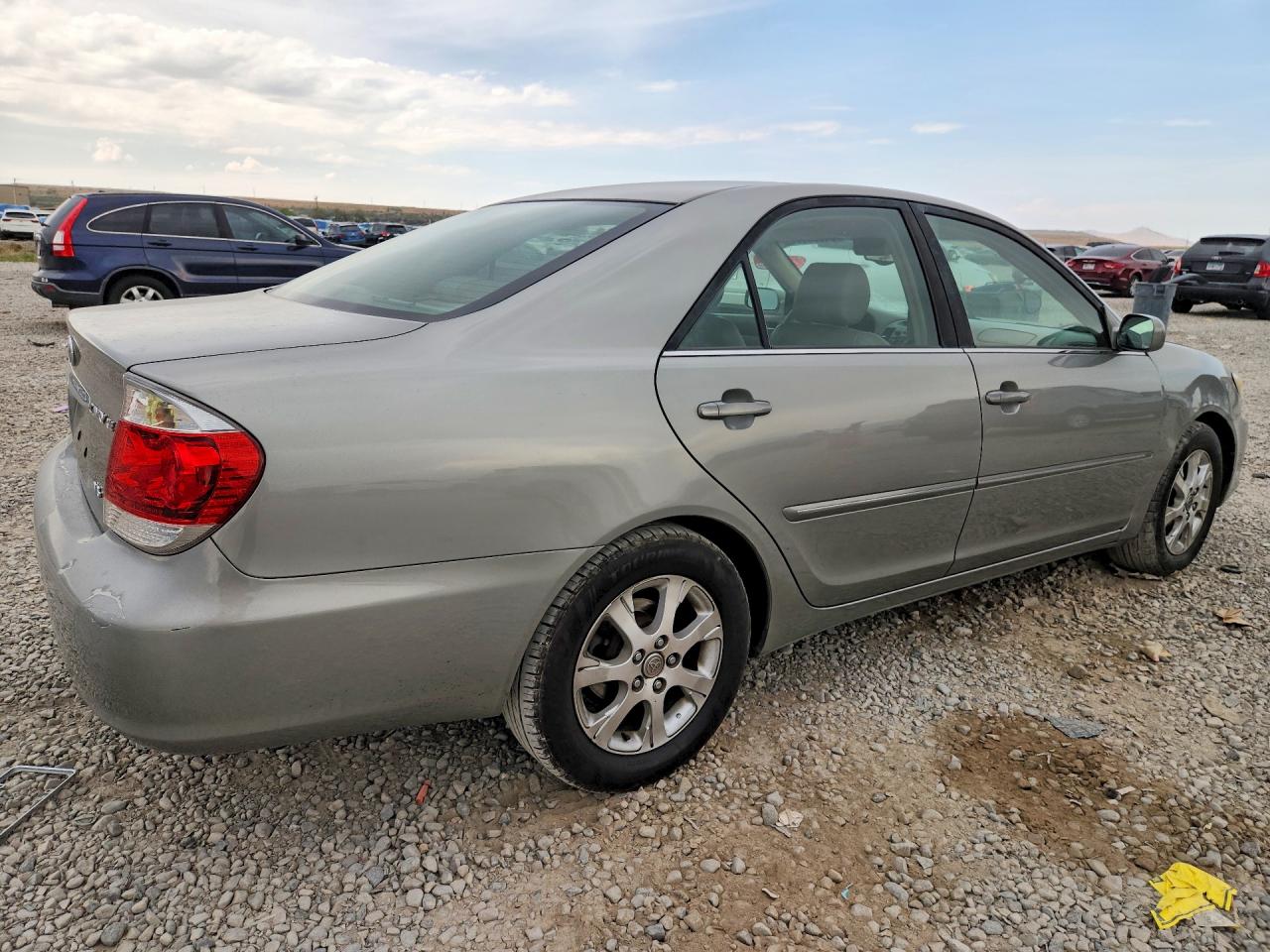 2005 Toyota Camry Xle V6 Silver vin: JTDBF30K450162859