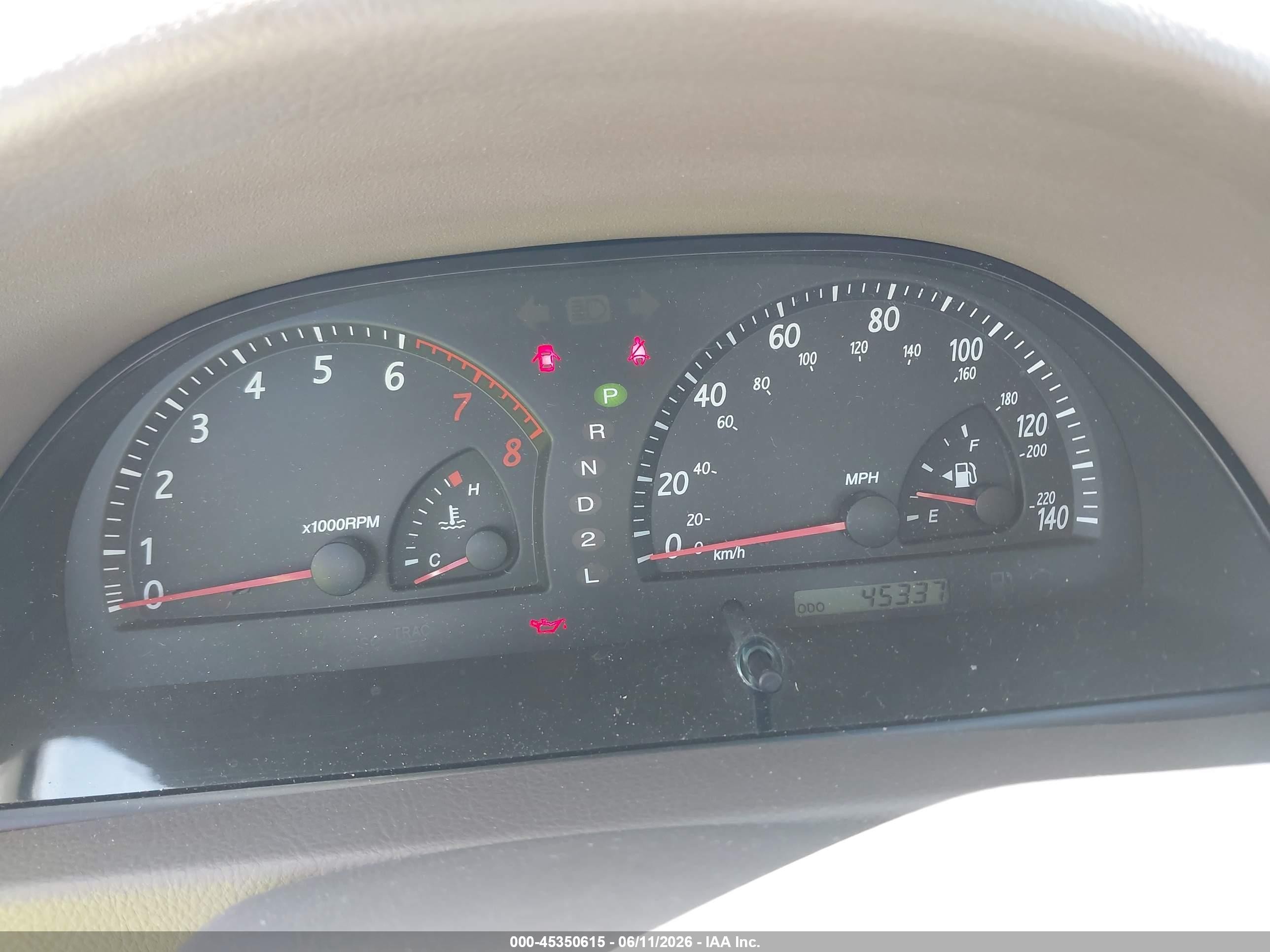 2002 Toyota Camry Xle Gold vin: JTDBF30K520067111