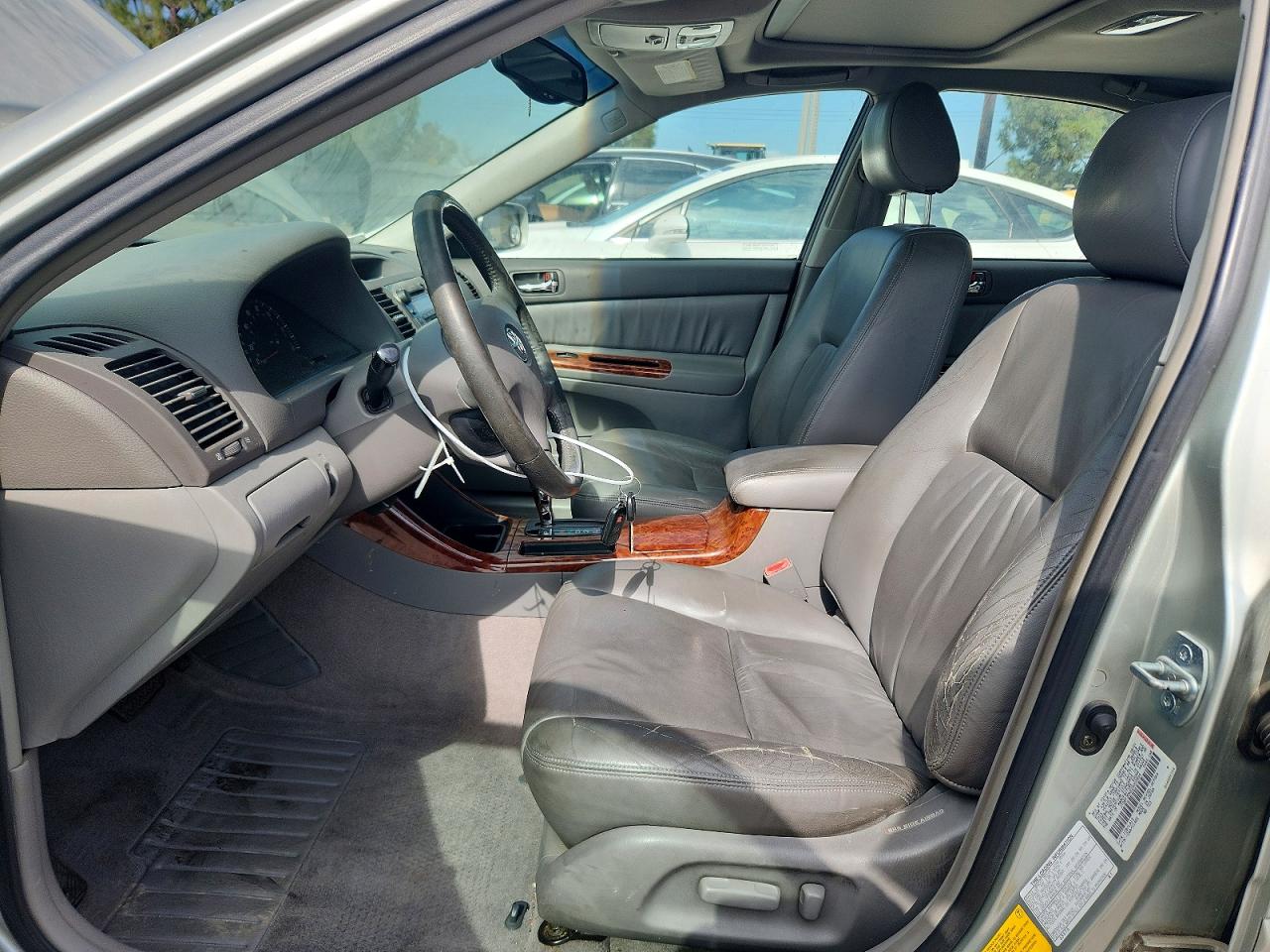 2002 Toyota Camry Xle V6 Silver vin: JTDBF30K620005894