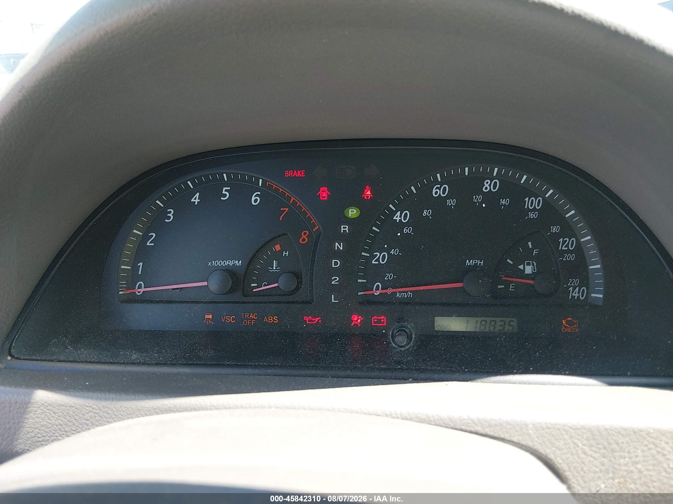 2002 Toyota Camry Xle White vin: JTDBF30K620006818