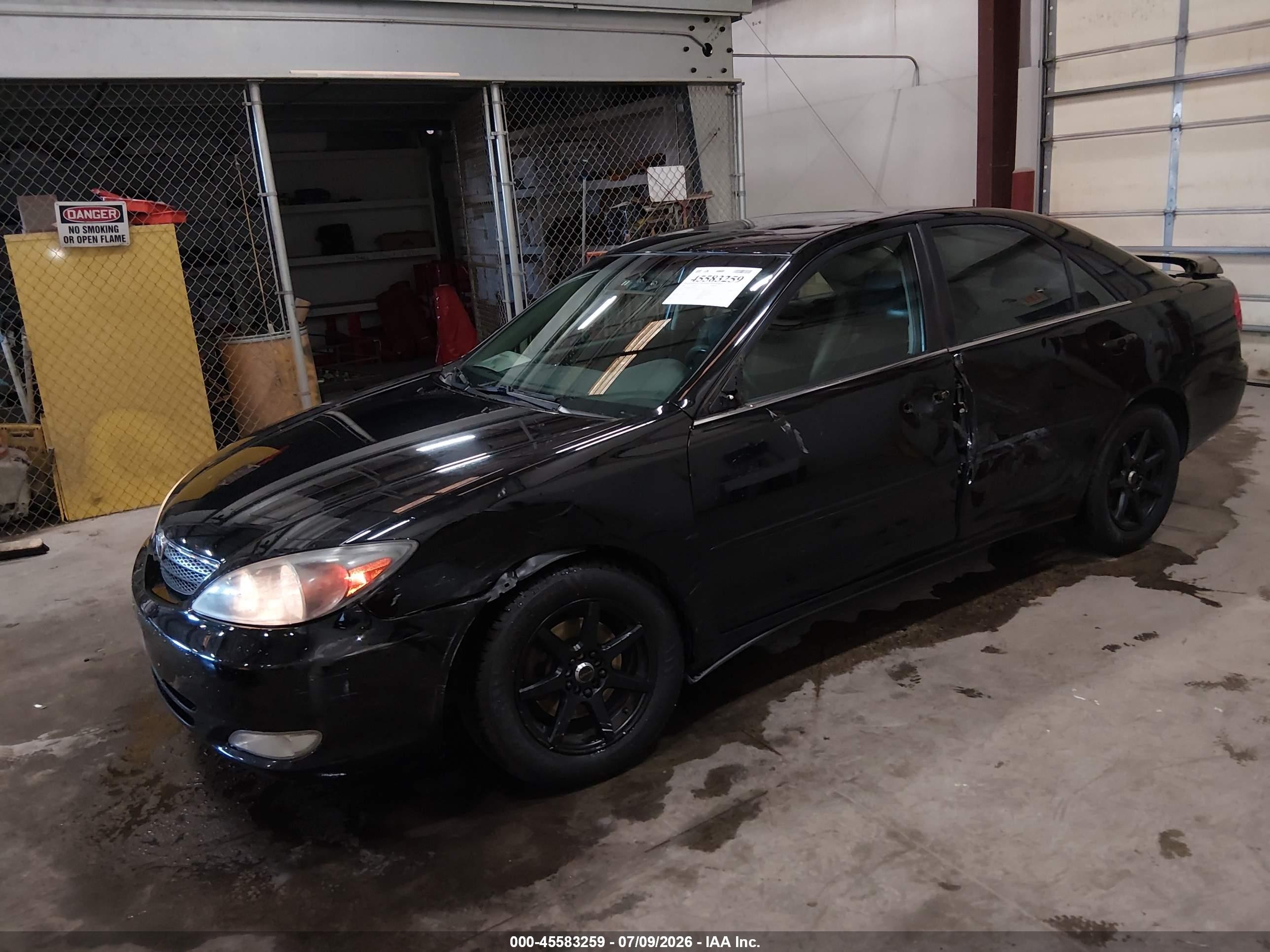 2002 Toyota Camry Se Black vin: JTDBF30K620056943
