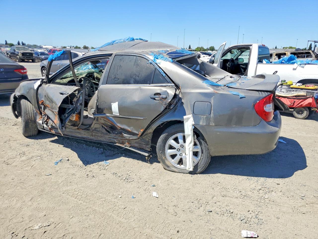 2003 Toyota Camry Xle V6 Серый vin: JTDBF30K630150144