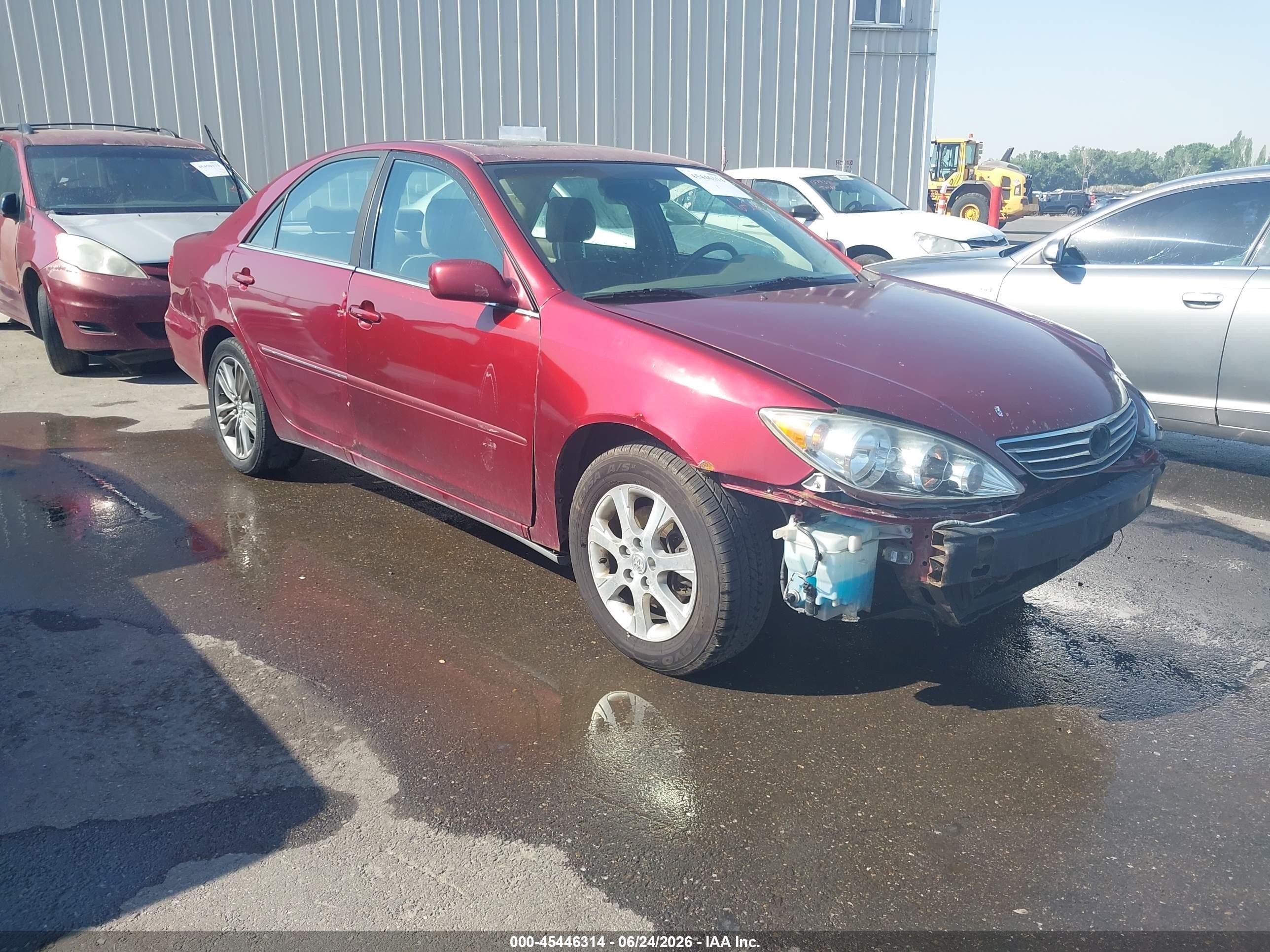 2005 Toyota Camry Xle V6 Red vin: JTDBF30K650162748