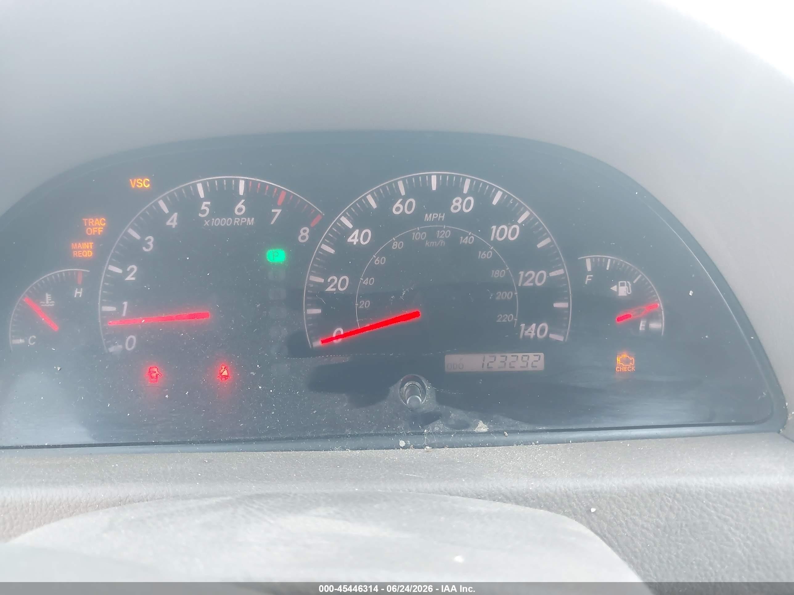 2005 Toyota Camry Xle V6 Red vin: JTDBF30K650162748
