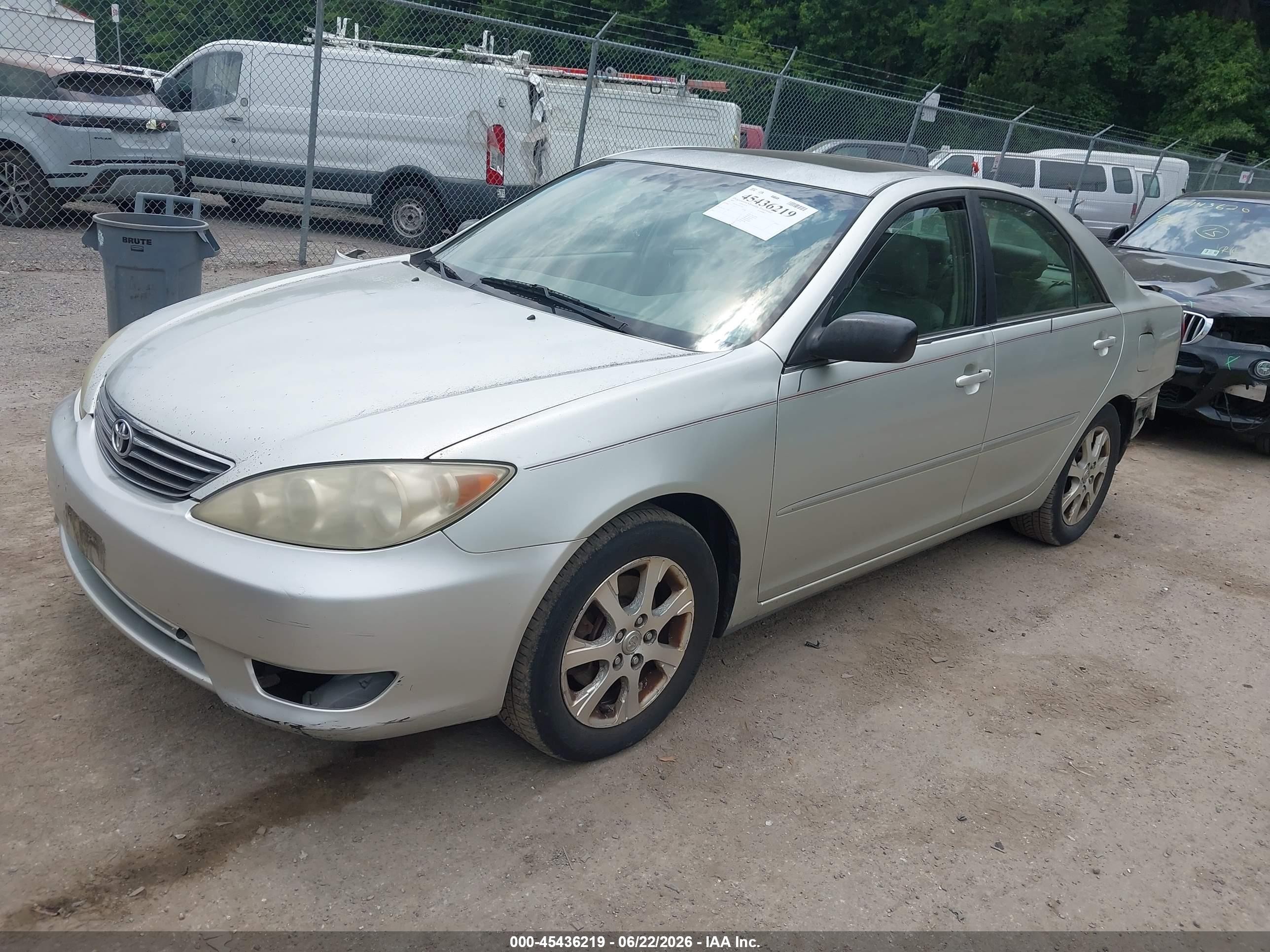 2005 Toyota Camry Xle V6 Silver vin: JTDBF30K650165097