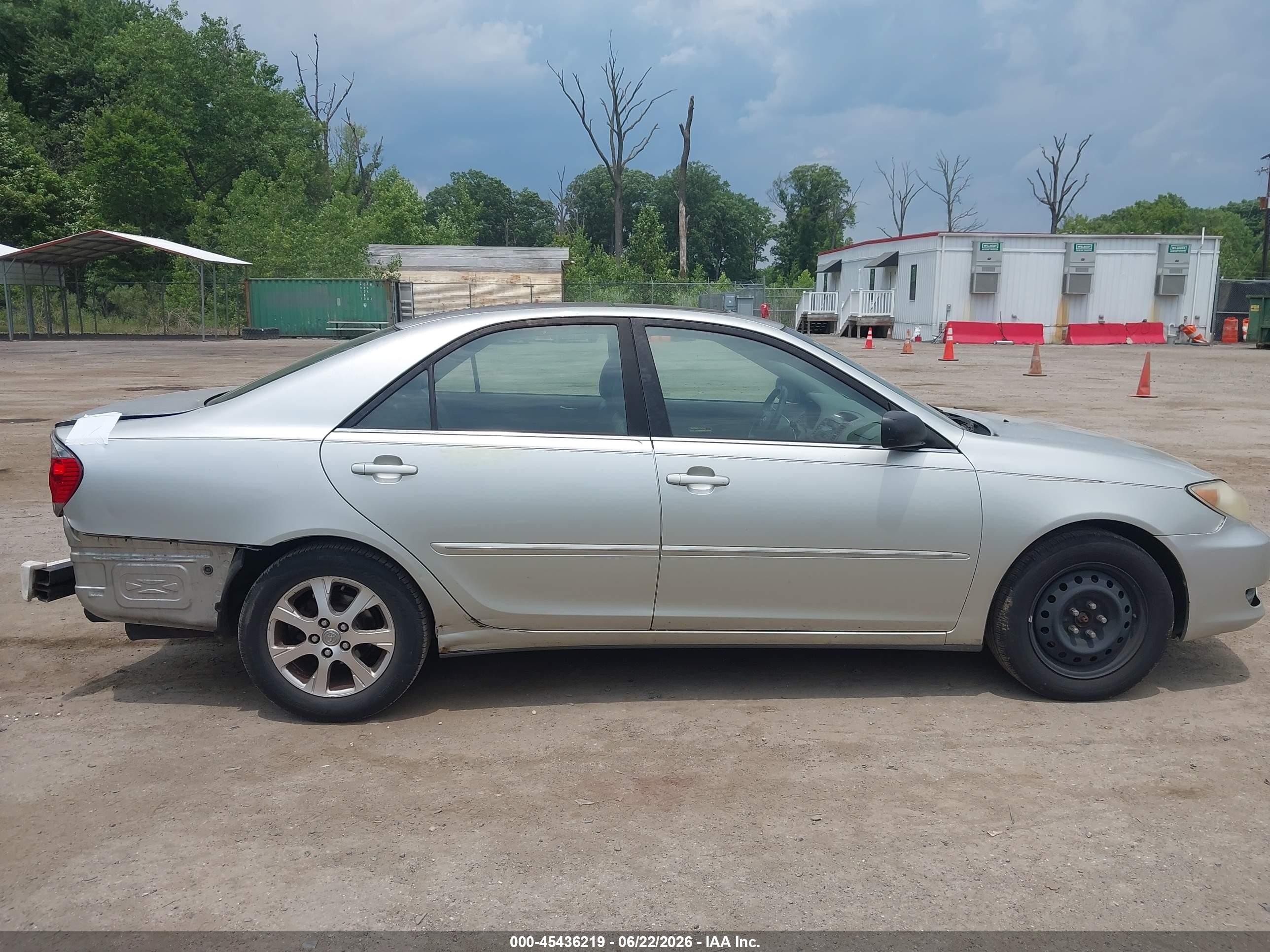 2005 Toyota Camry Xle V6 Silver vin: JTDBF30K650165097