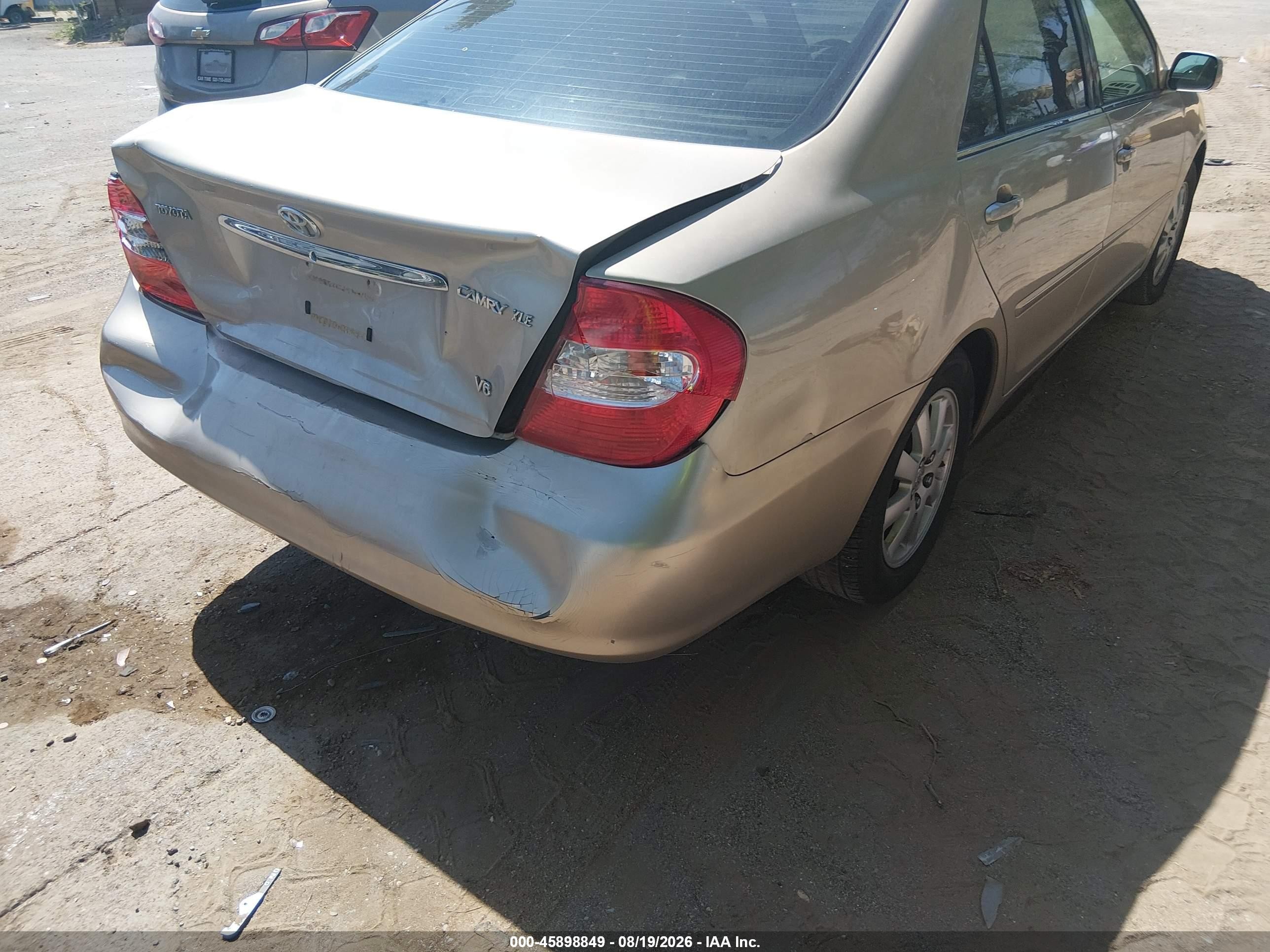 2002 Toyota Camry Xle Beige vin: JTDBF30K720035535