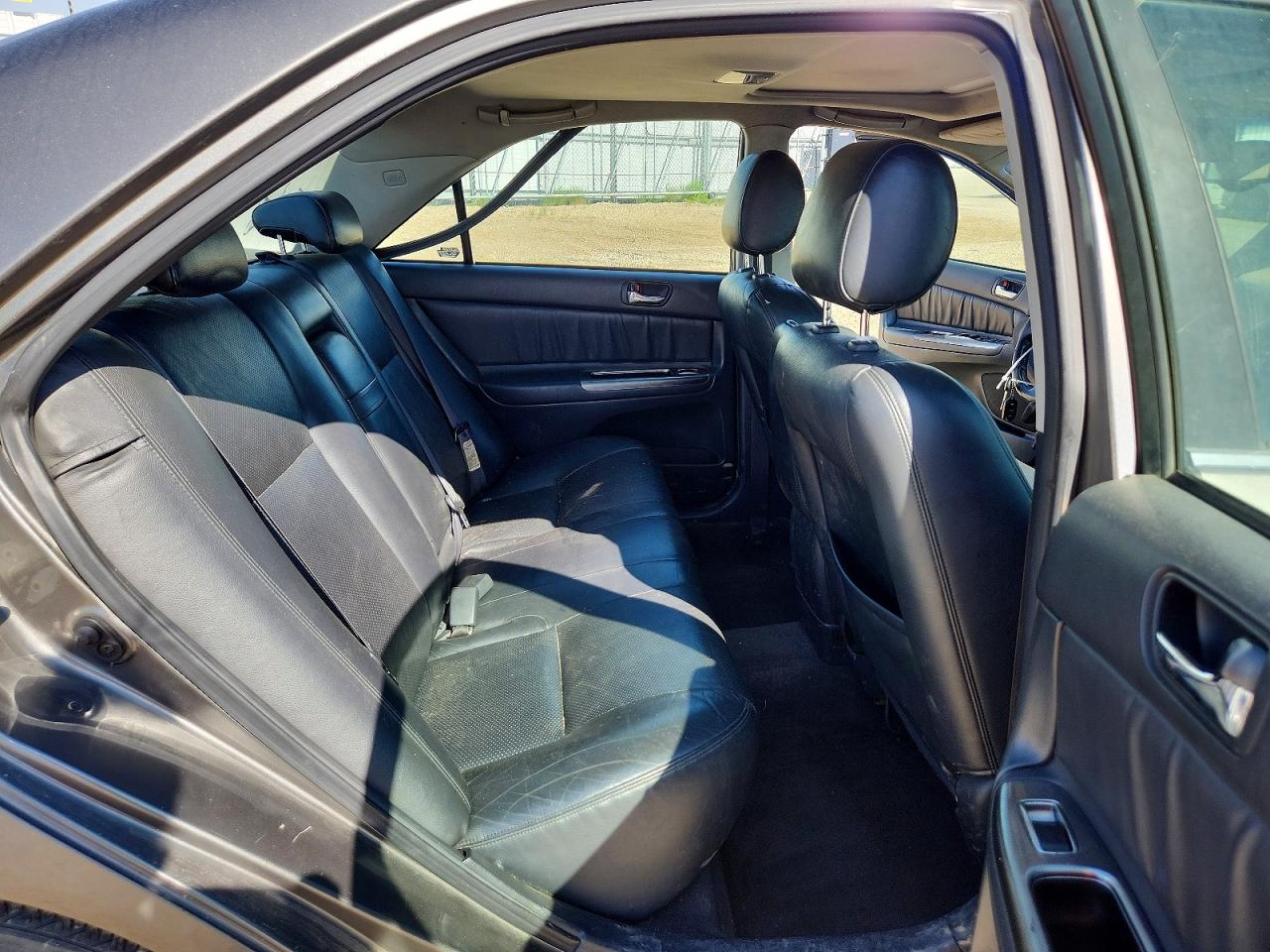 2002 Toyota Camry Le V6 Gray vin: JTDBF30K920033818