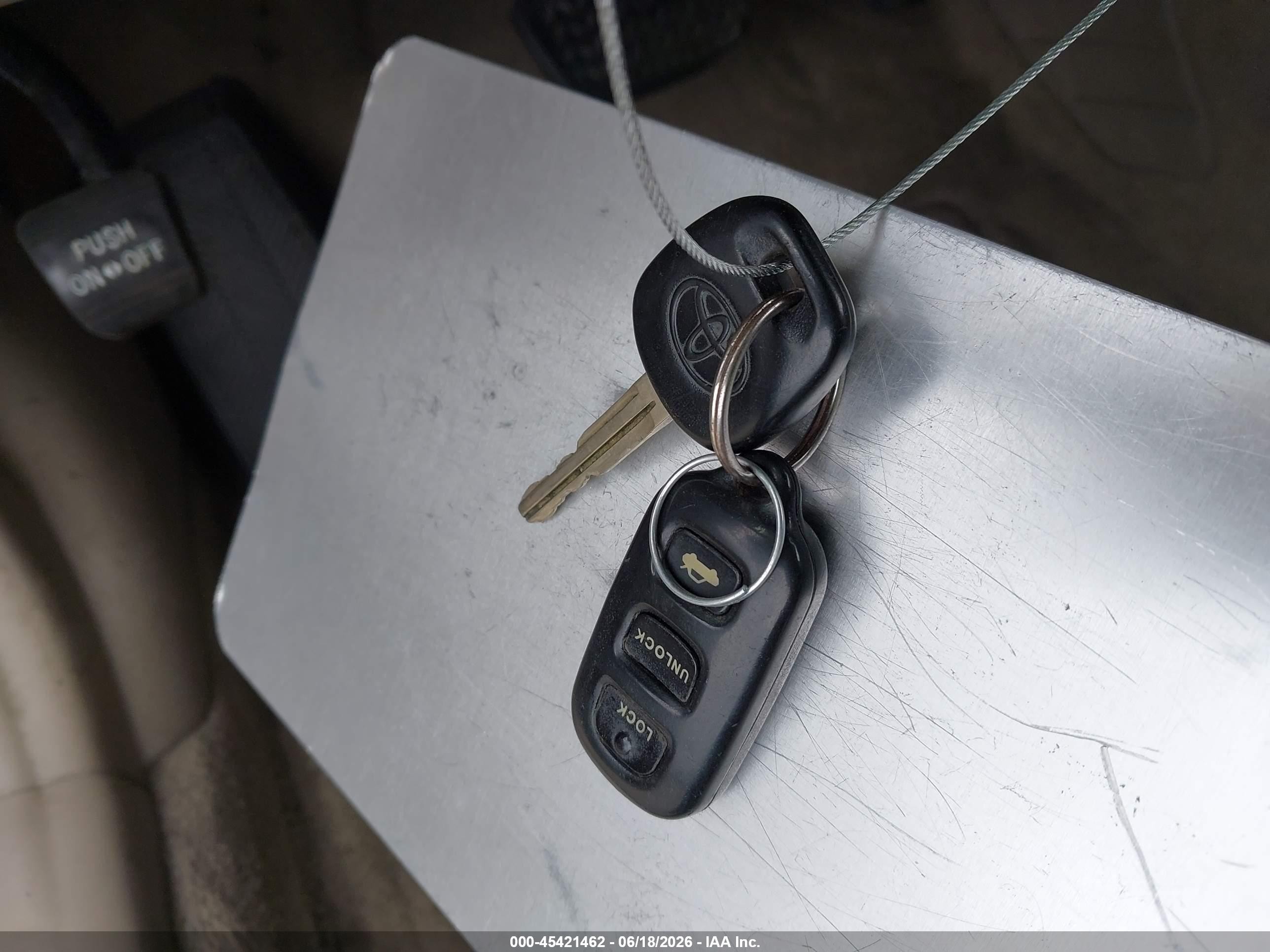 2002 Toyota Camry Xle Gold vin: JTDBF30KX20004876