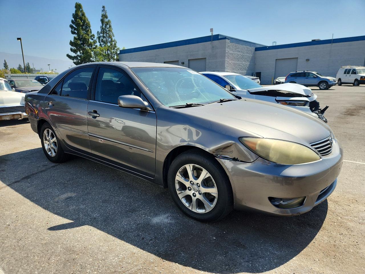 2005 Toyota Camry Xle V6 Gray vin: JTDBF32K050166727