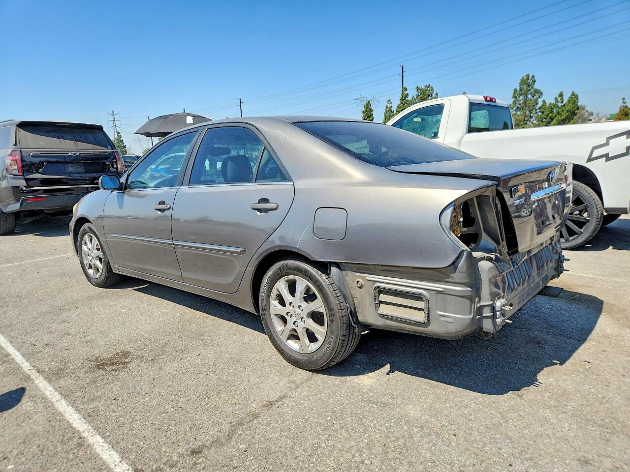 2005 Toyota Camry Xle V6 Gray vin: JTDBF32K050166727