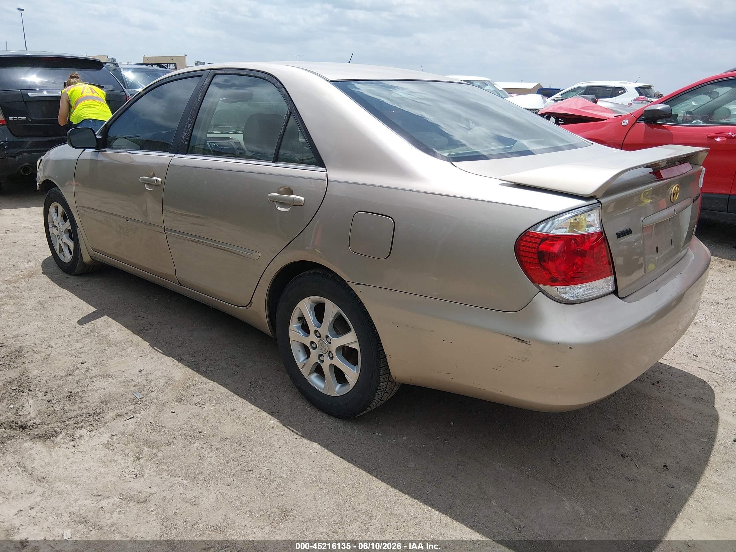 2005 Toyota Camry Xle V6 Champagne vin: JTDBF32K150165215